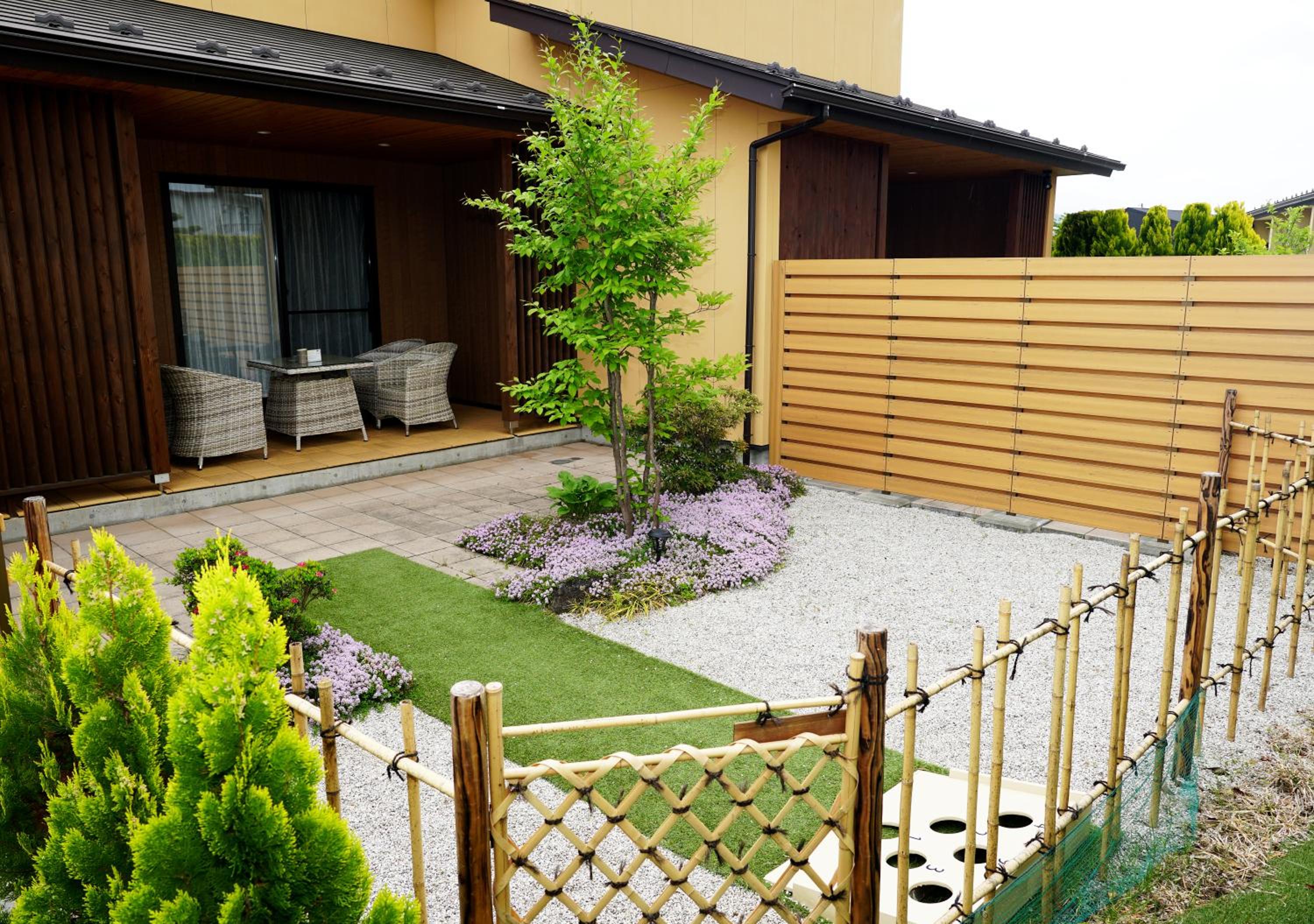 Double Bed Room with Tatami Area with Mountain view thumbnail 6