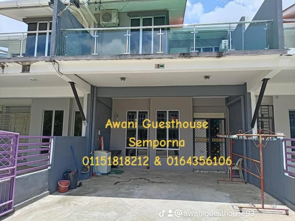 Four-Bedroom House photo 3
