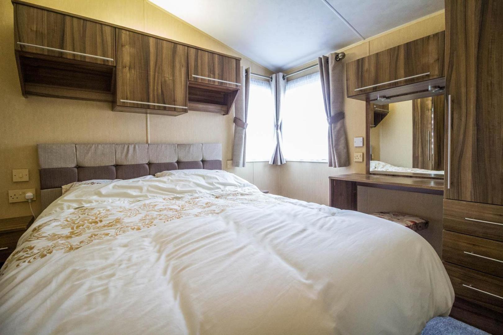 Two-Bedroom Mobile Home photo 1