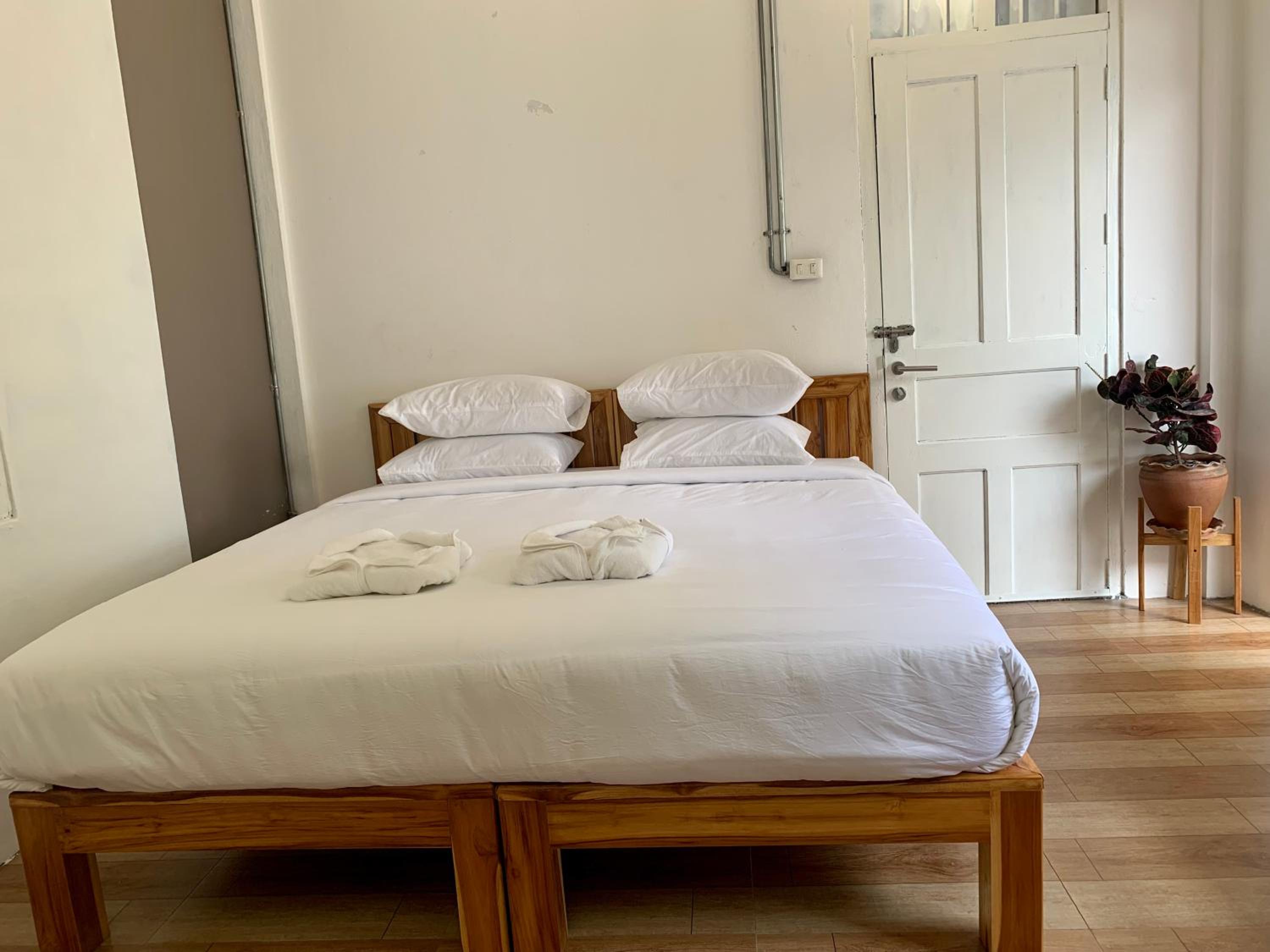 Standard Double Room photo 3