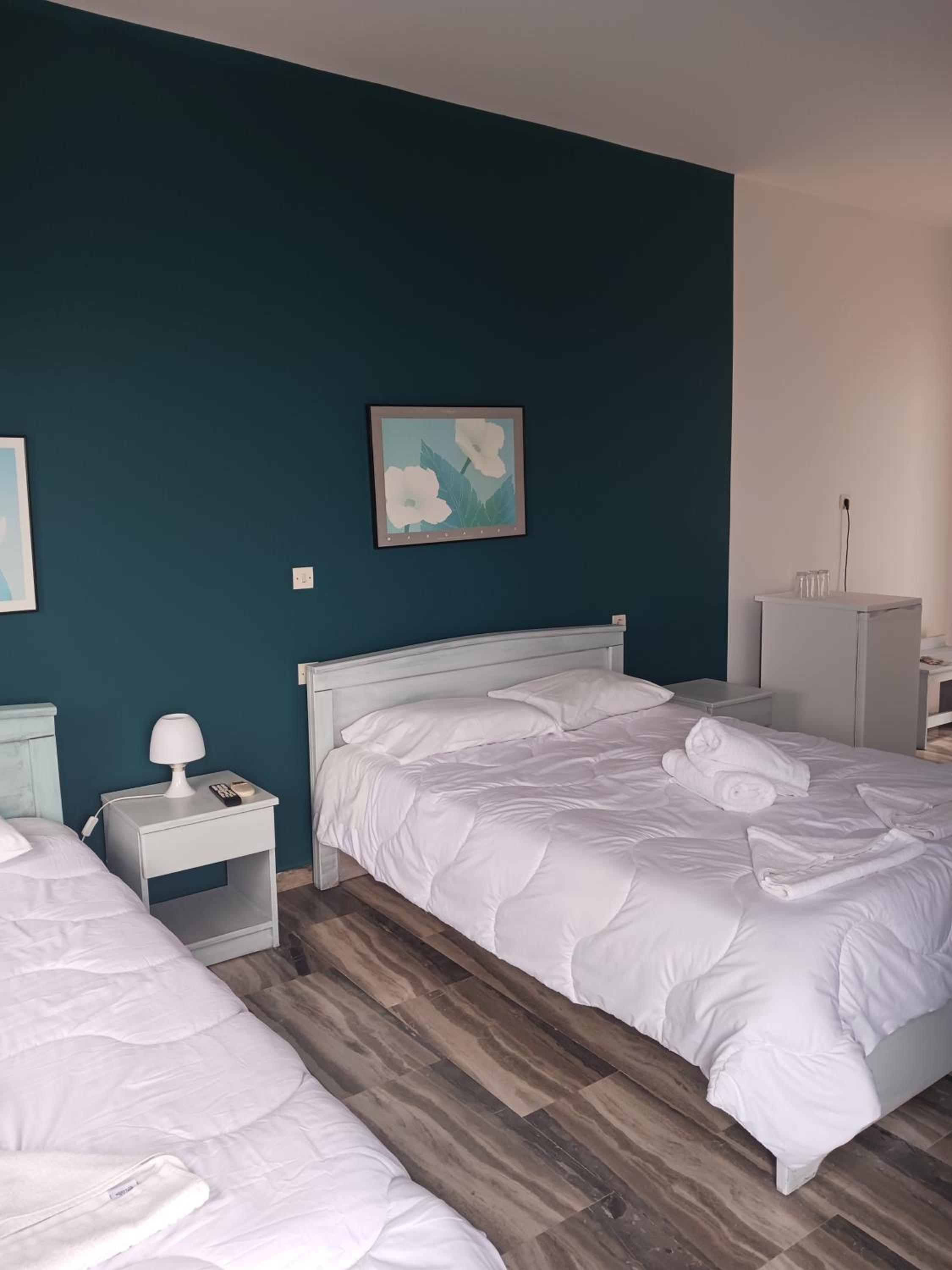 Triple Room - Photo 6