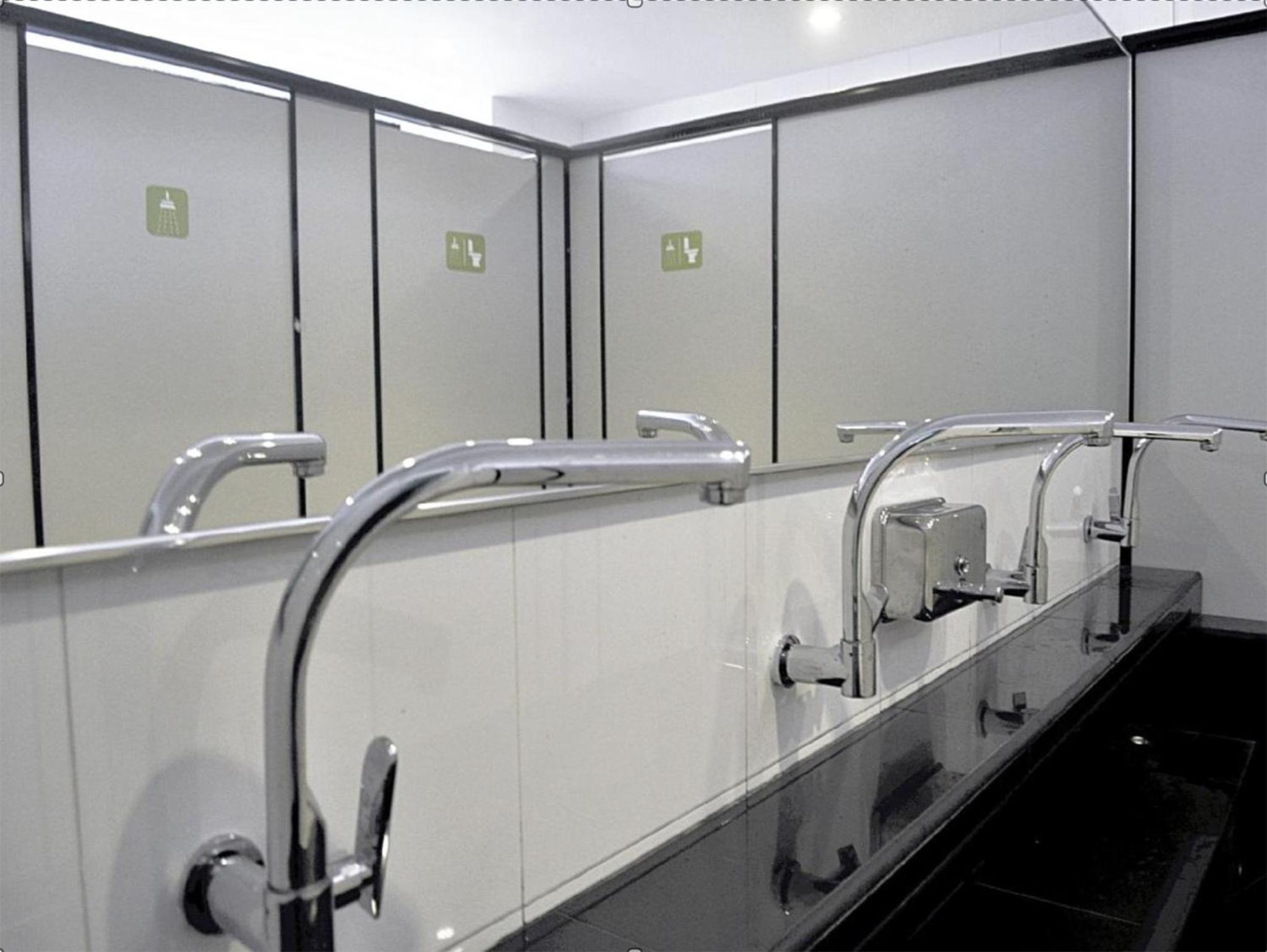 Female Dormitory Room photo 1