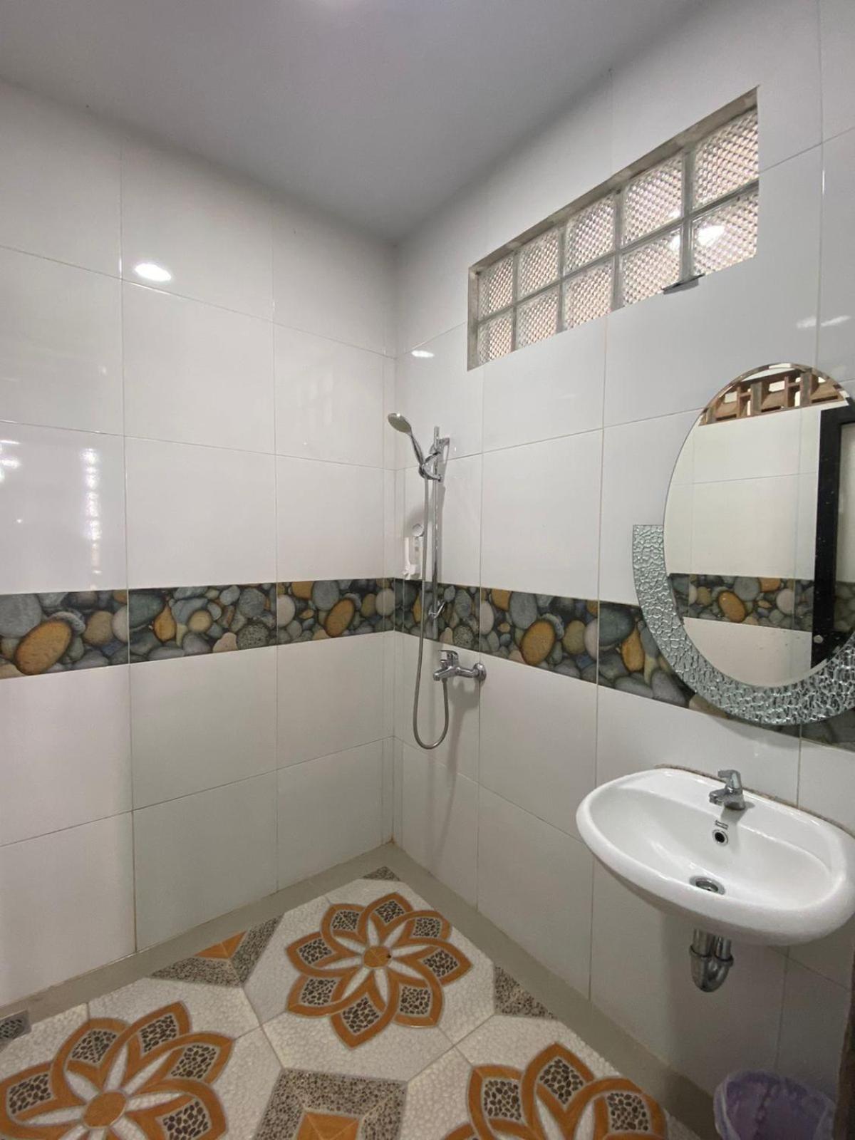 Budget Double Room - Photo 4