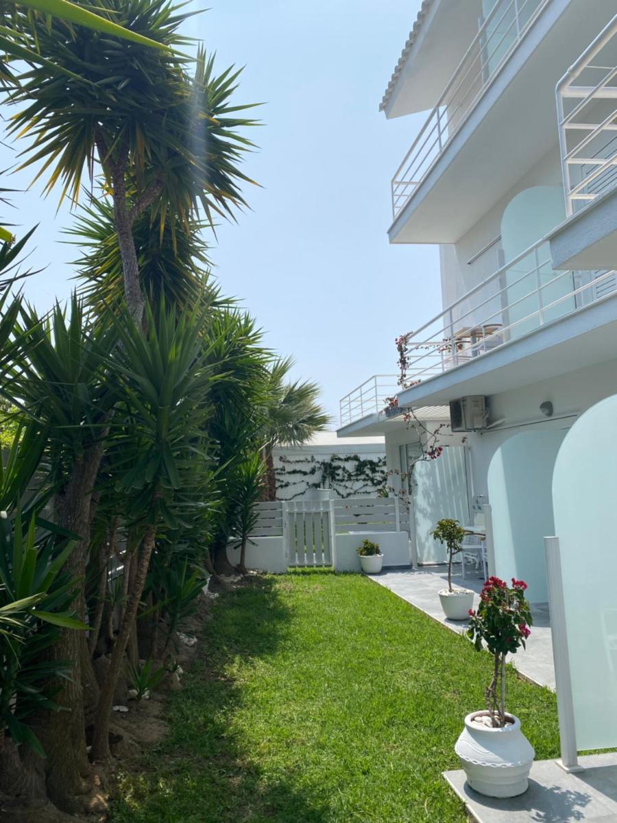 Twin Room with Garden View photo 2