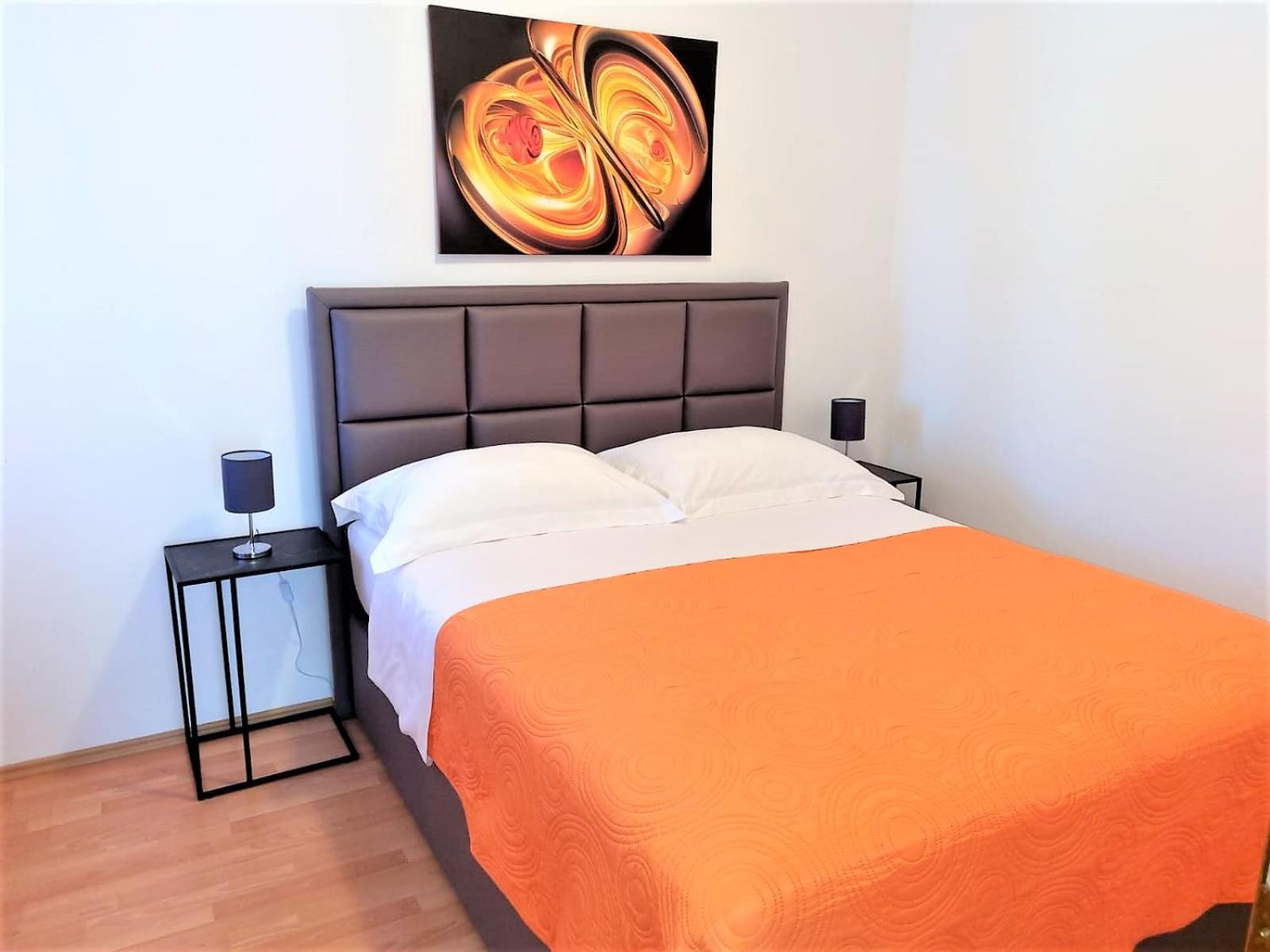 One-Bedroom Apartment with Terrace or Balcony - Photo 44