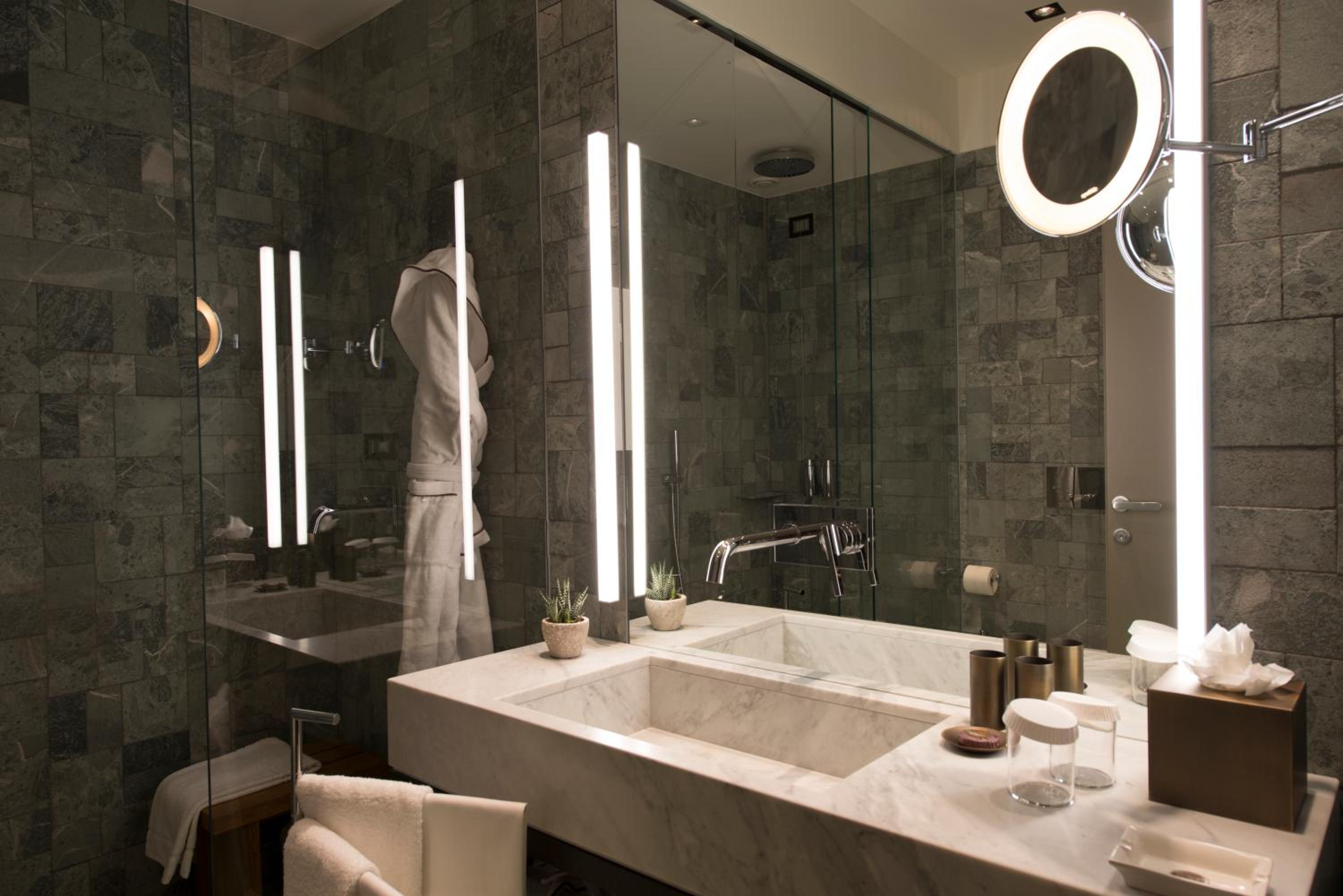 Classic Double or Twin Room - Photo 4