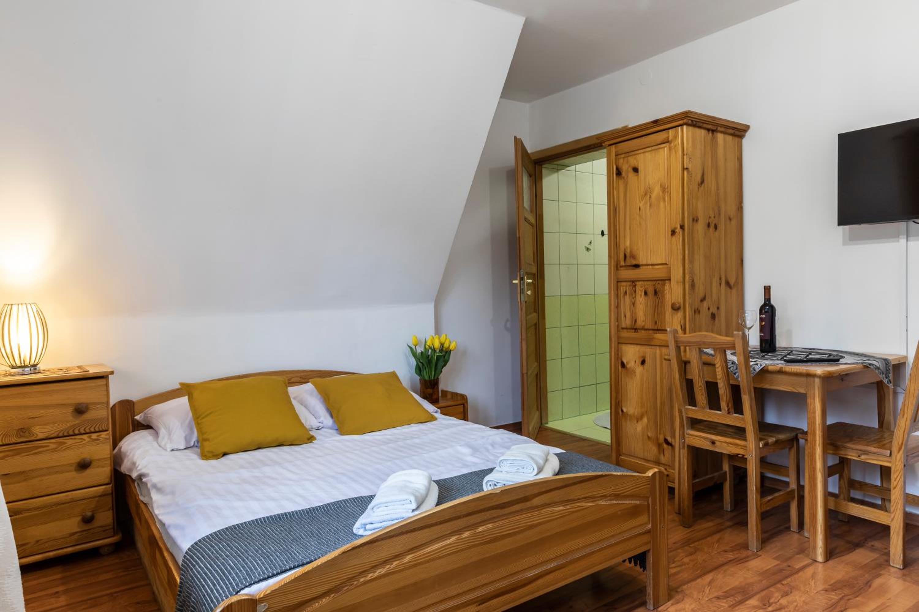 Quadruple Room with Bathroom
