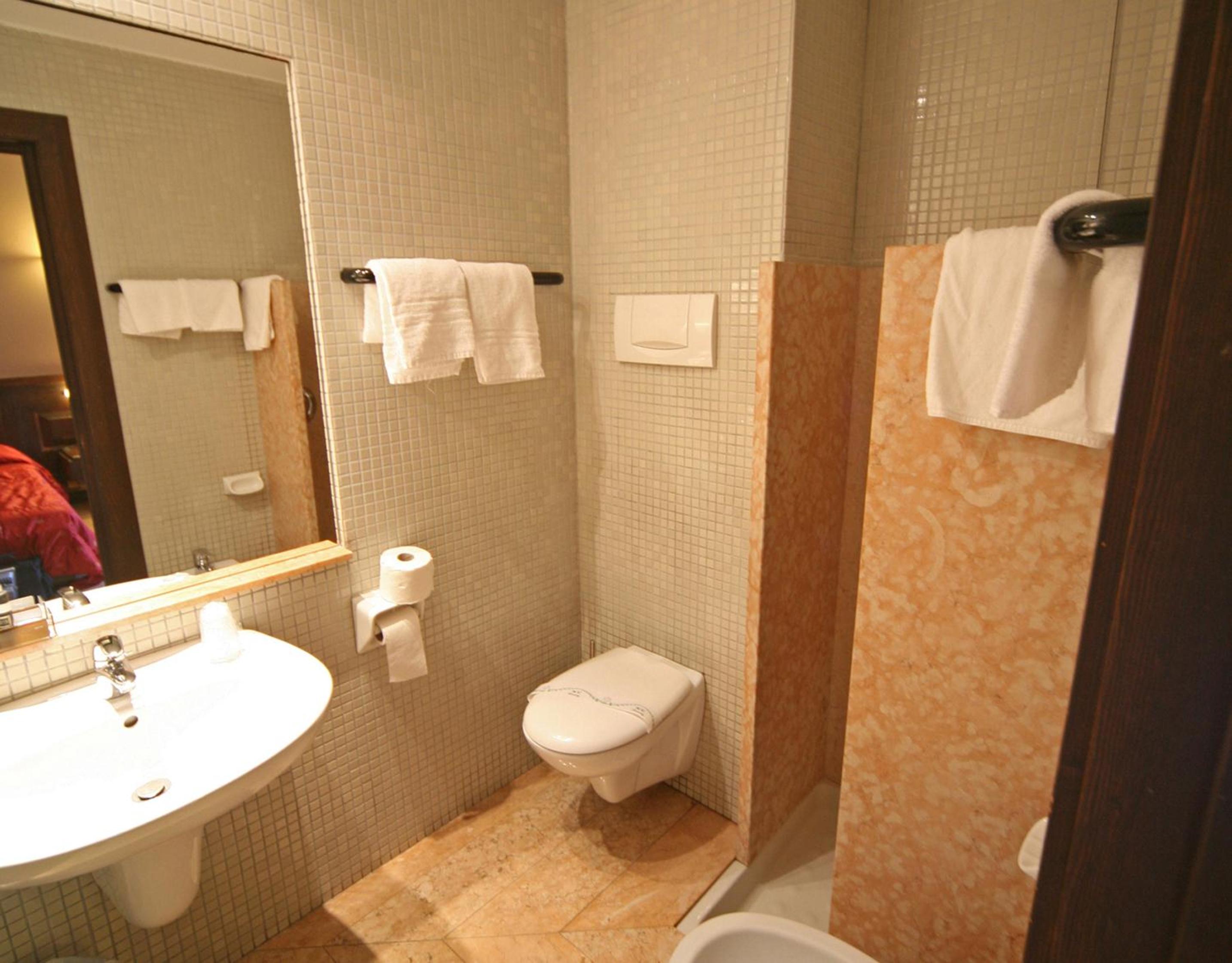 Classic Double or Twin Room photo 2