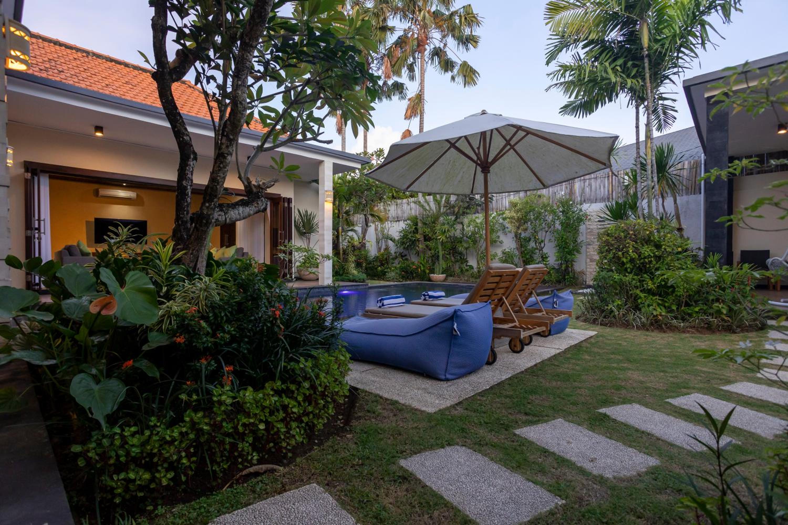 Three-Bedroom Villa - Photo 23