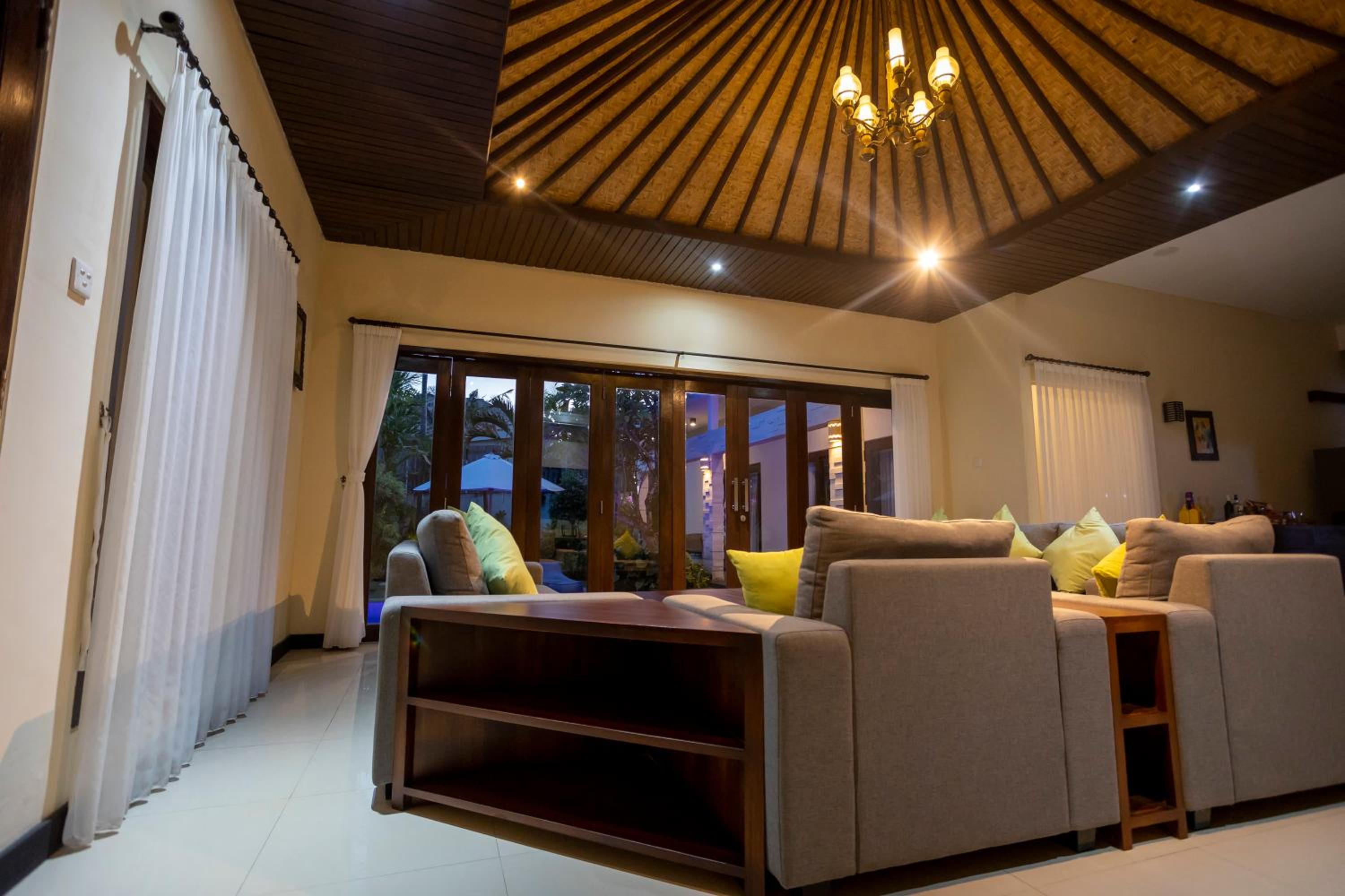 Three-Bedroom Villa - Photo 22