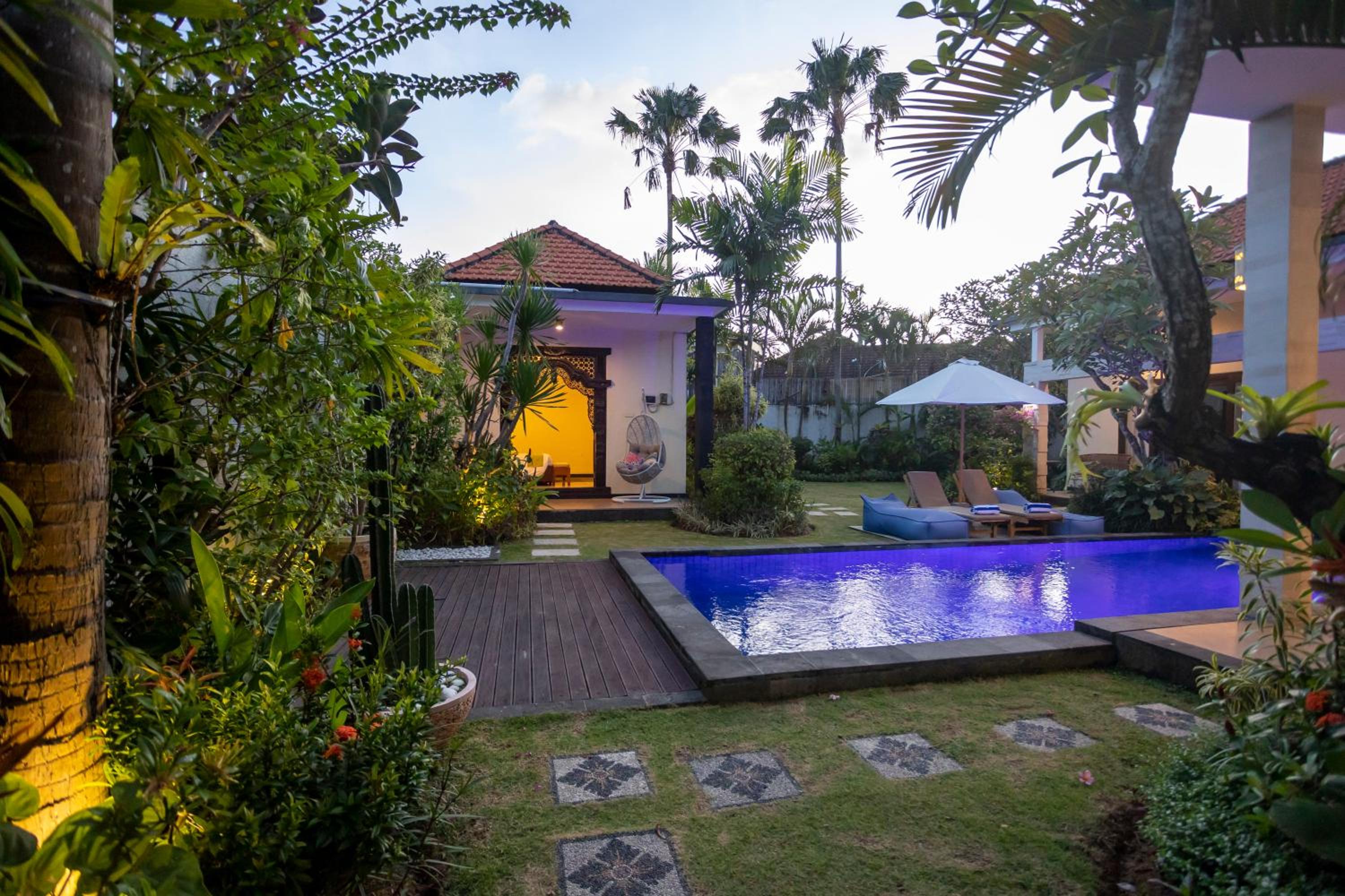 Three-Bedroom Villa - Photo 19