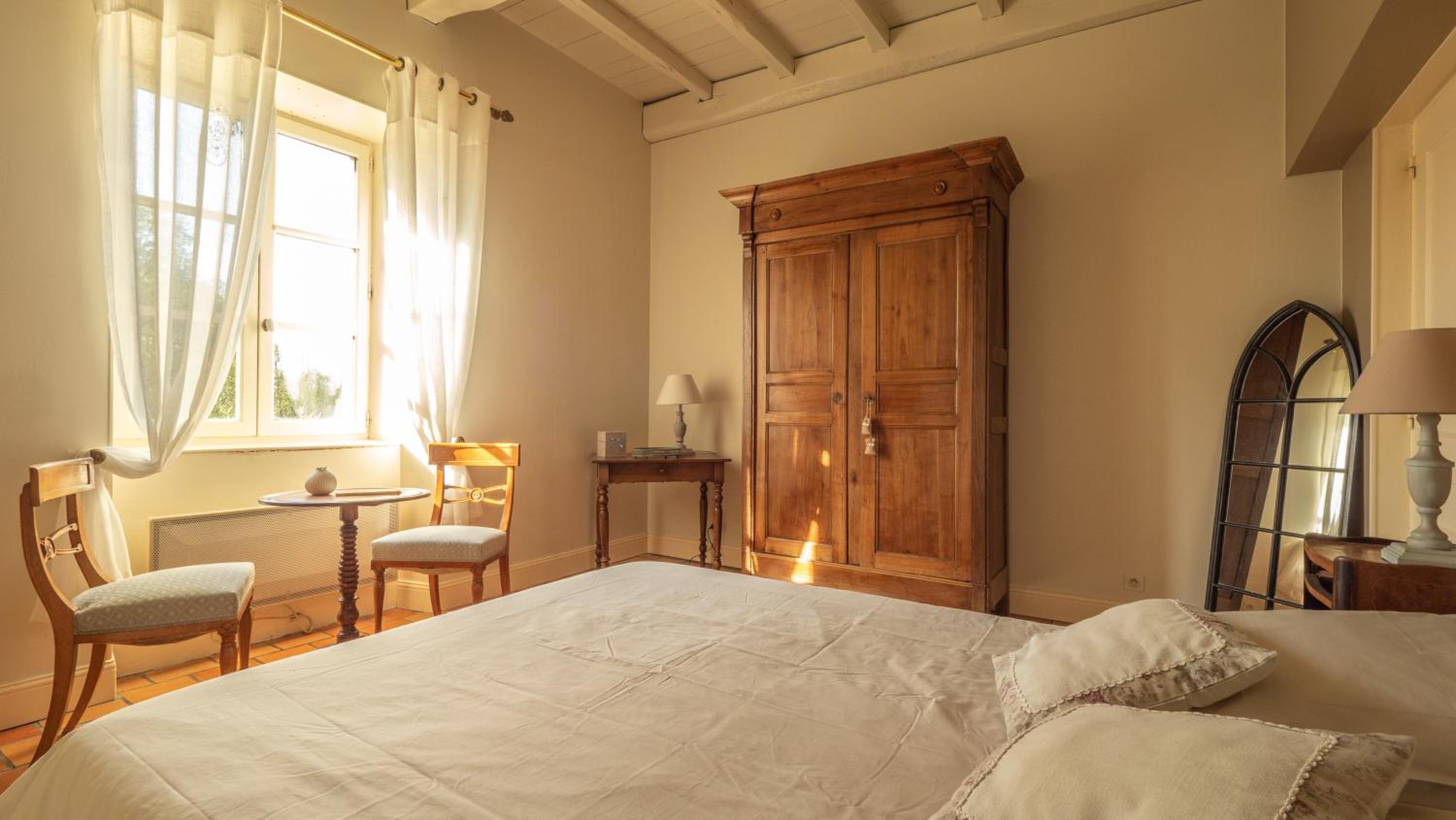 Double Room with Bath photo 3