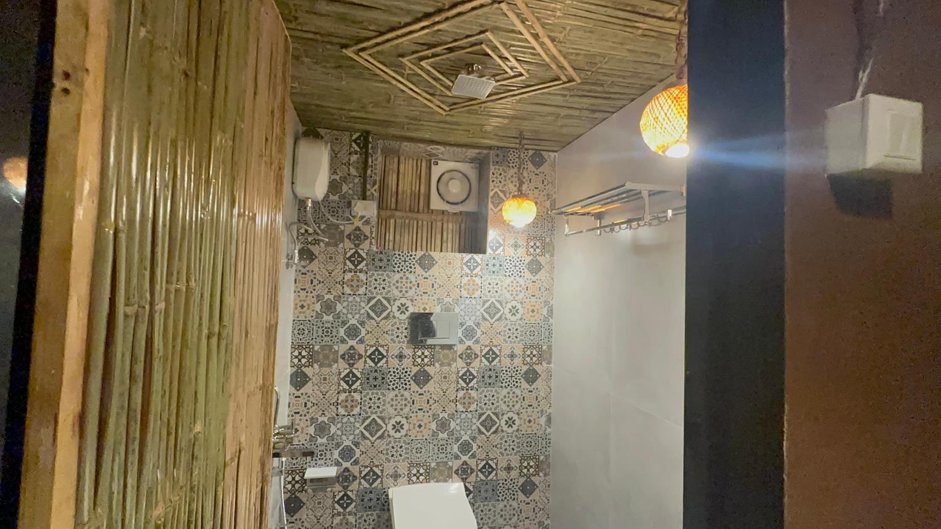 Deluxe Double Room (2 Adults + 1 Child) photo 2