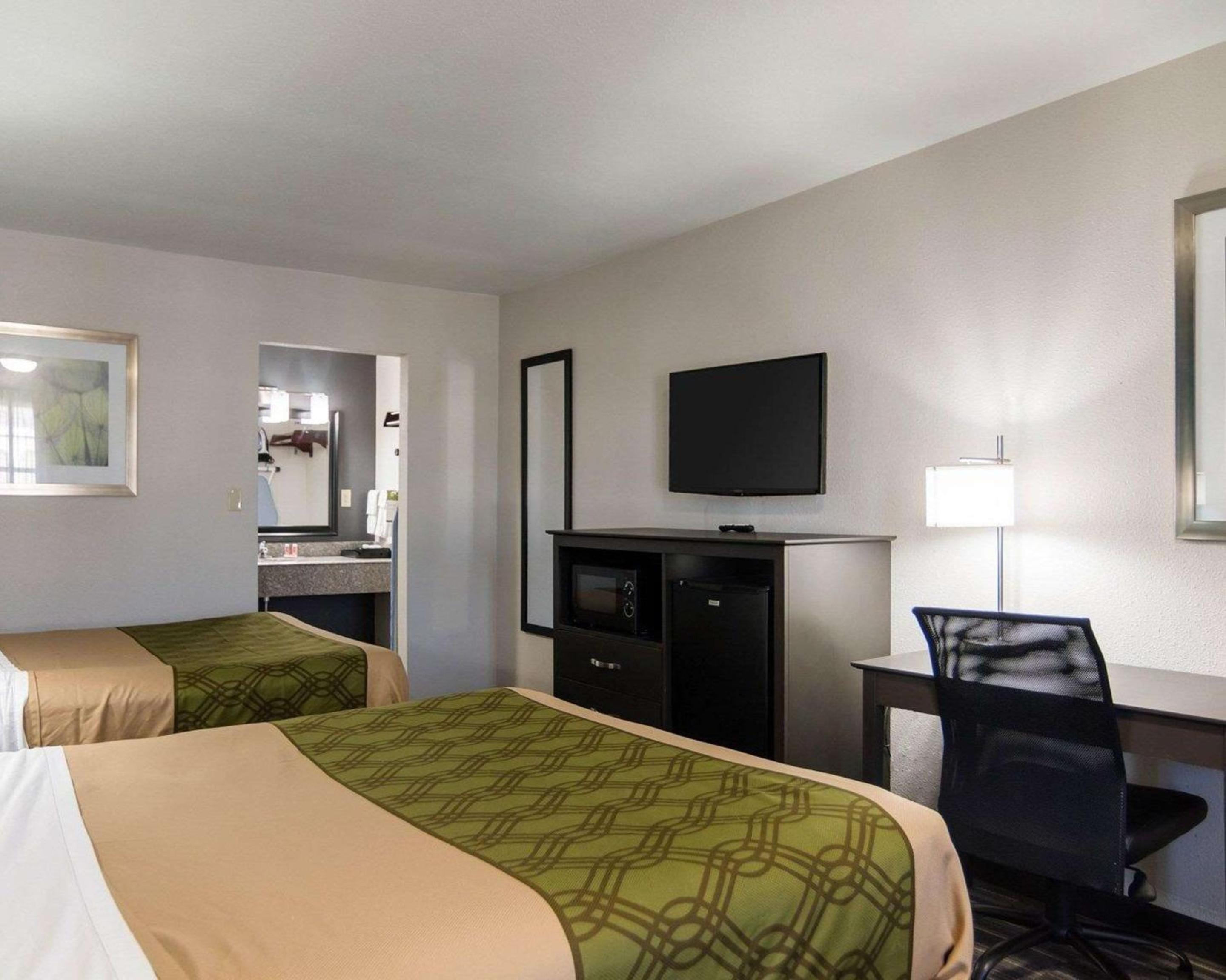 Queen Room with Two Queen Beds - Non-Smoking