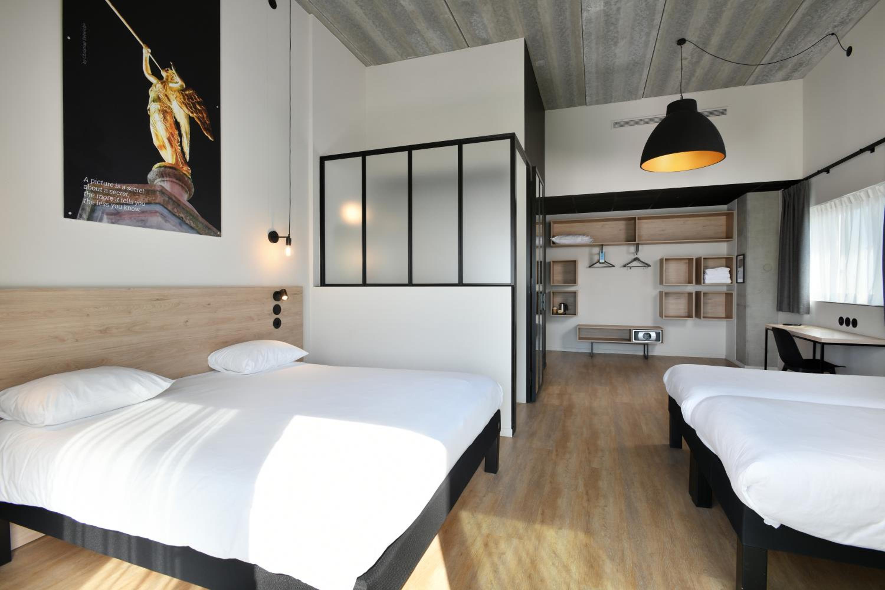Standard Room with One Double Bed and Two Single Beds - Photo 1