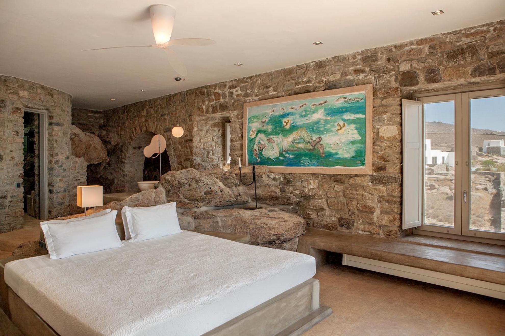 Villa photo 1