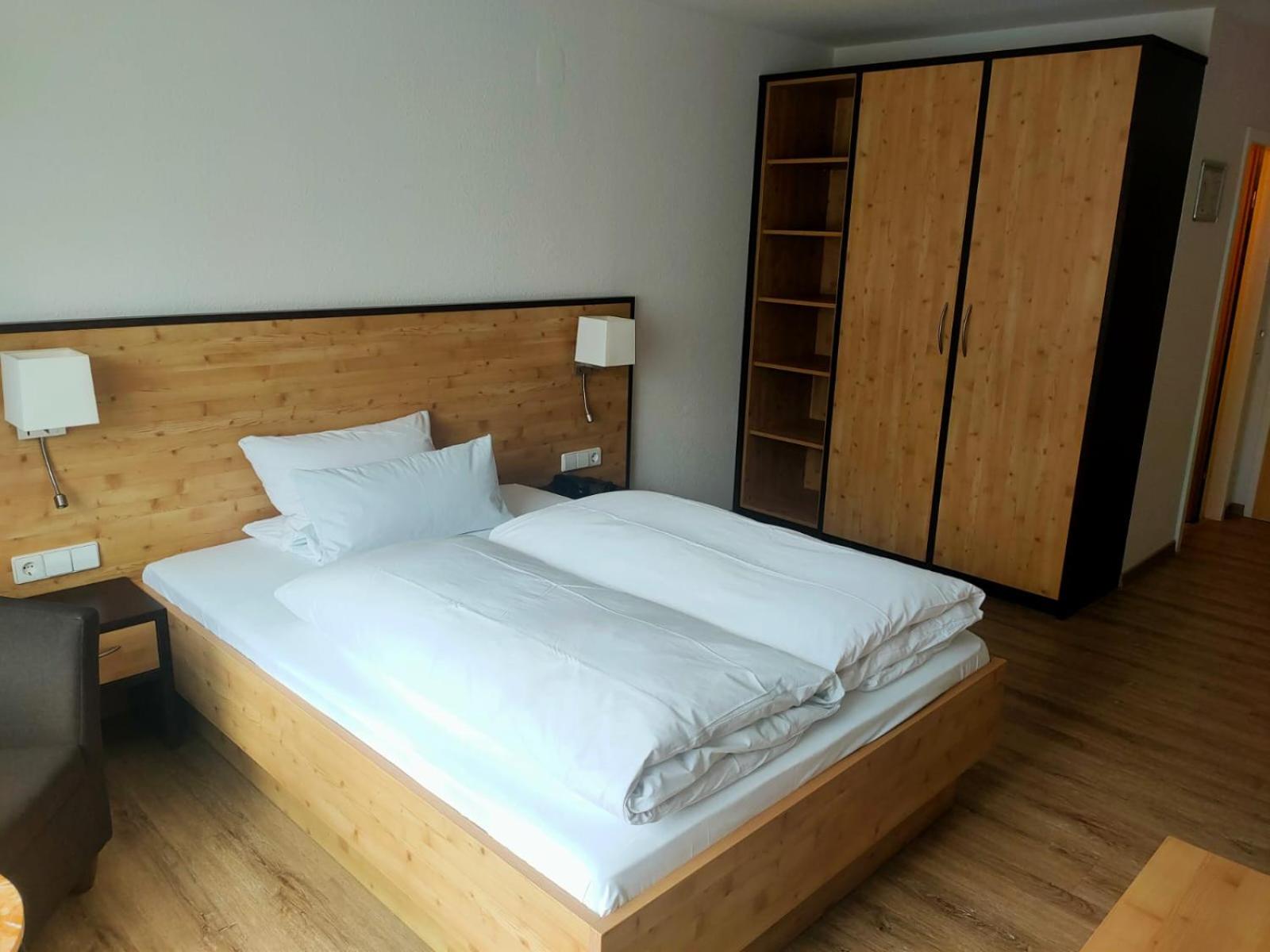 Budget Double Room photo 3