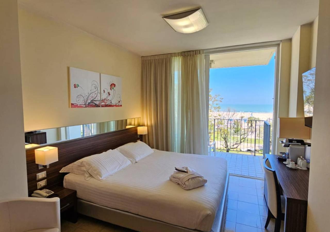 Privilege Double Room with Balcony and Sea View - Photo 1