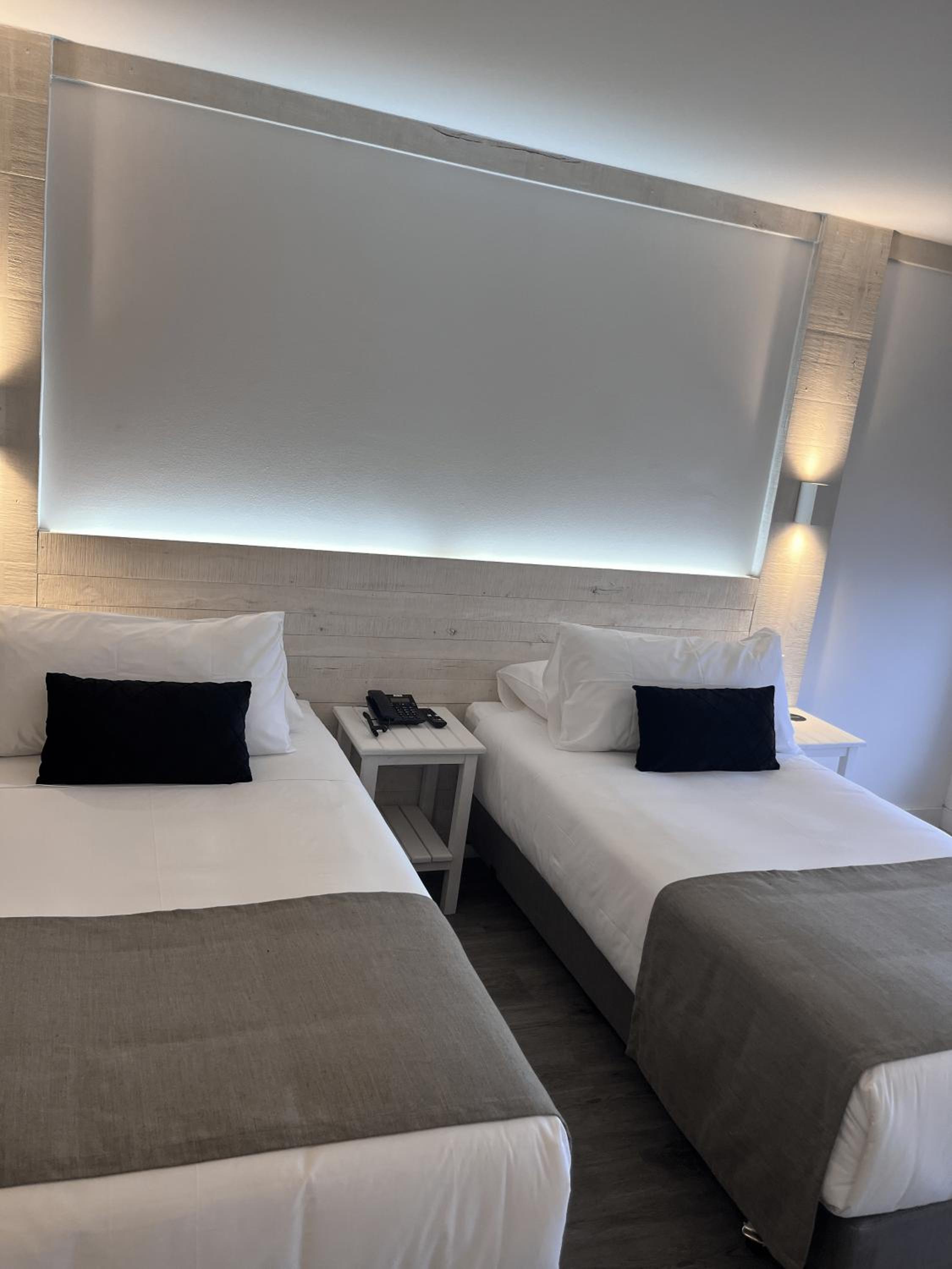 Standard Double or Twin Room photo 3