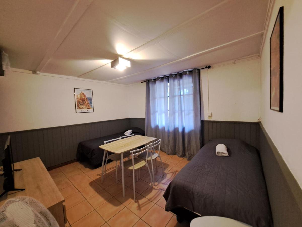 Apartment with Garden View - Photo 11