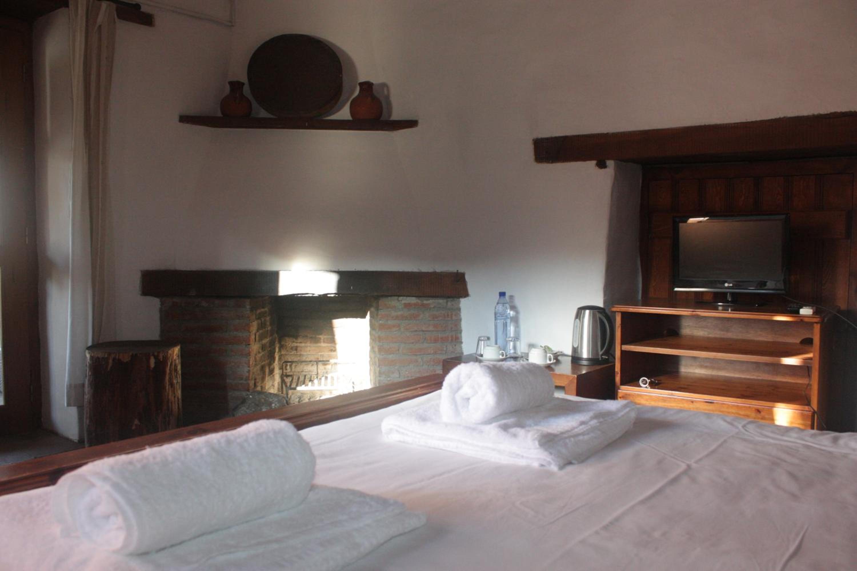 Deluxe Double Room with Balcony - Photo 1