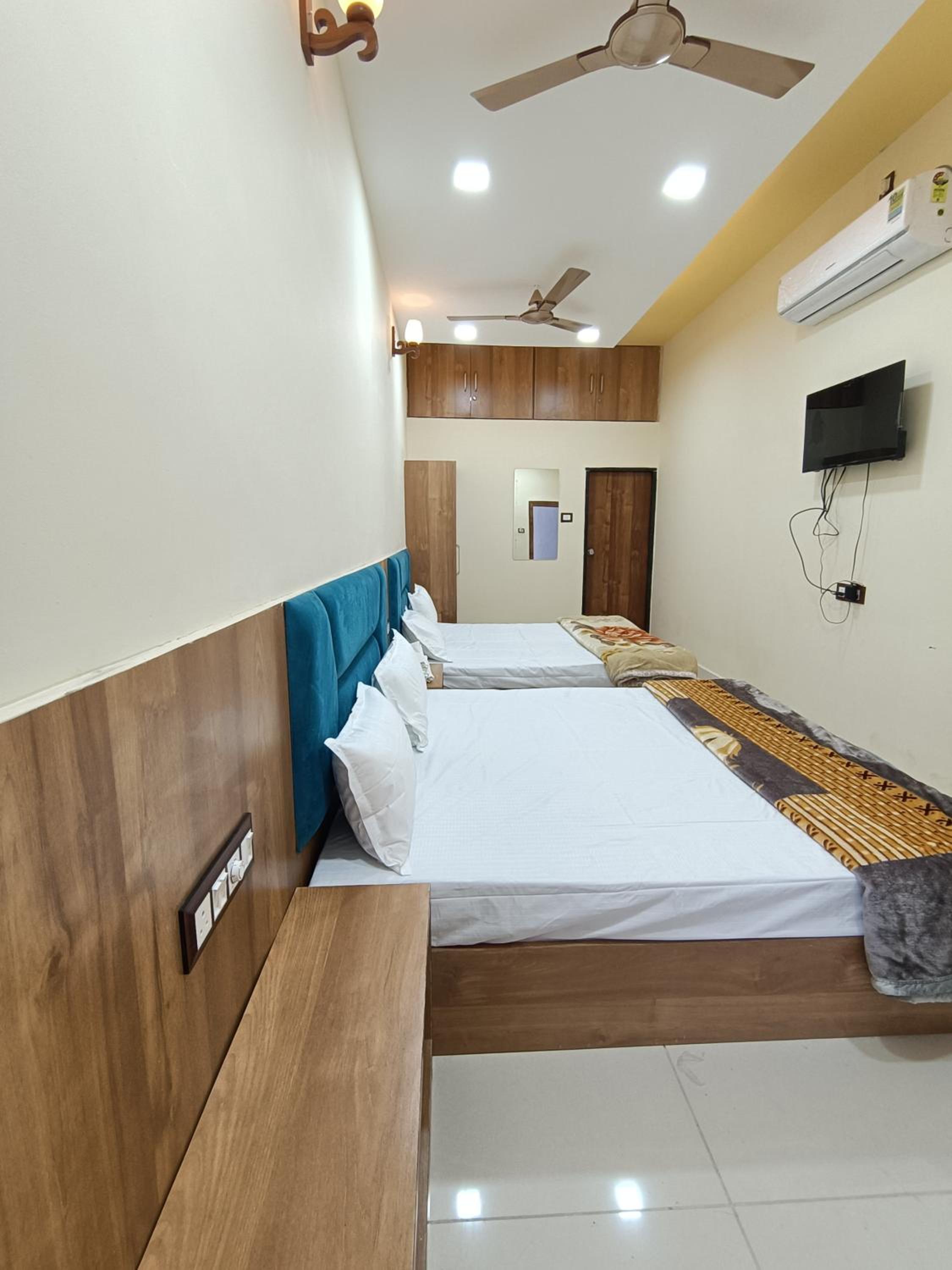 Double or Twin Room photo 2