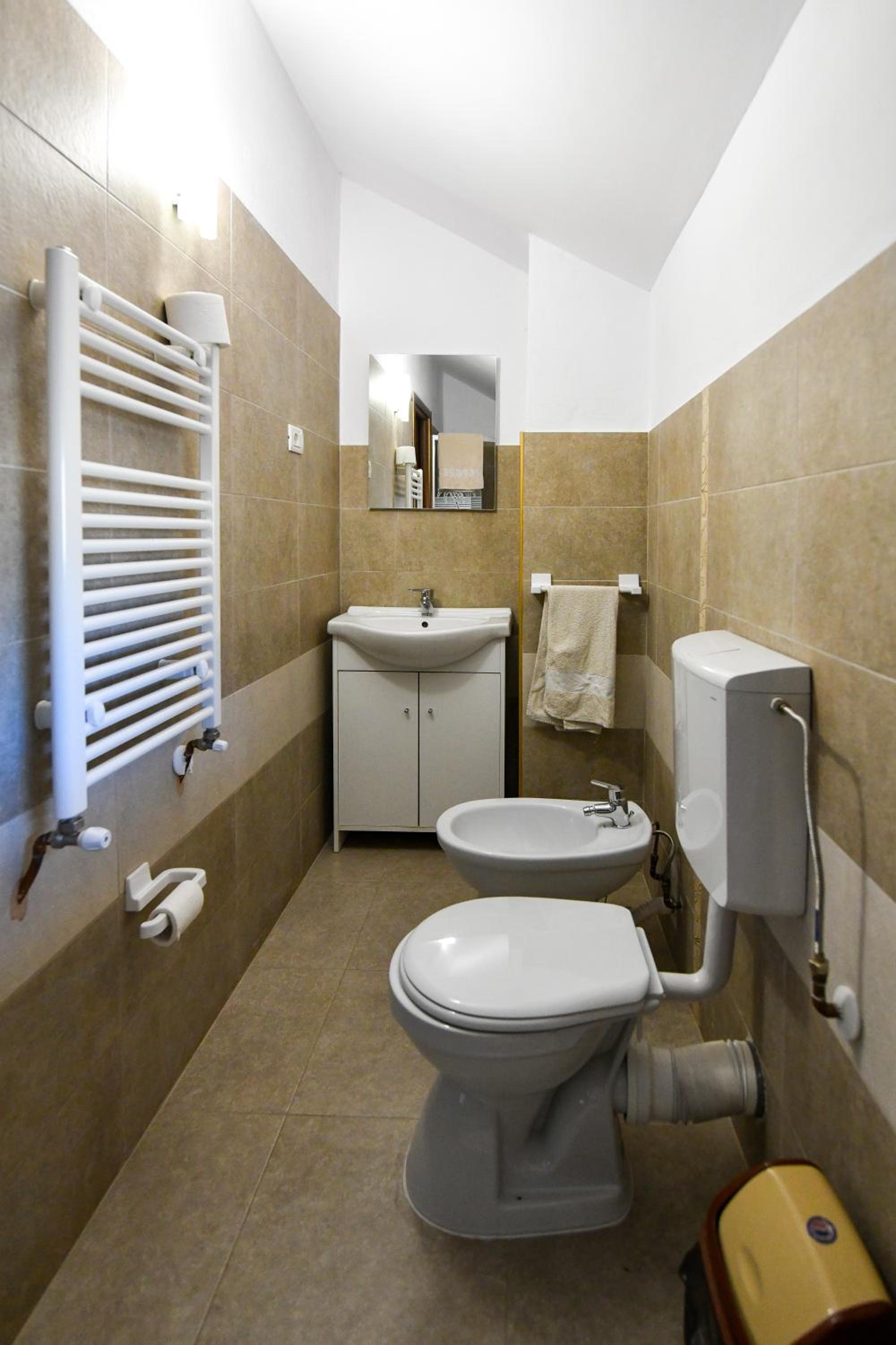 Double Room - Photo 3