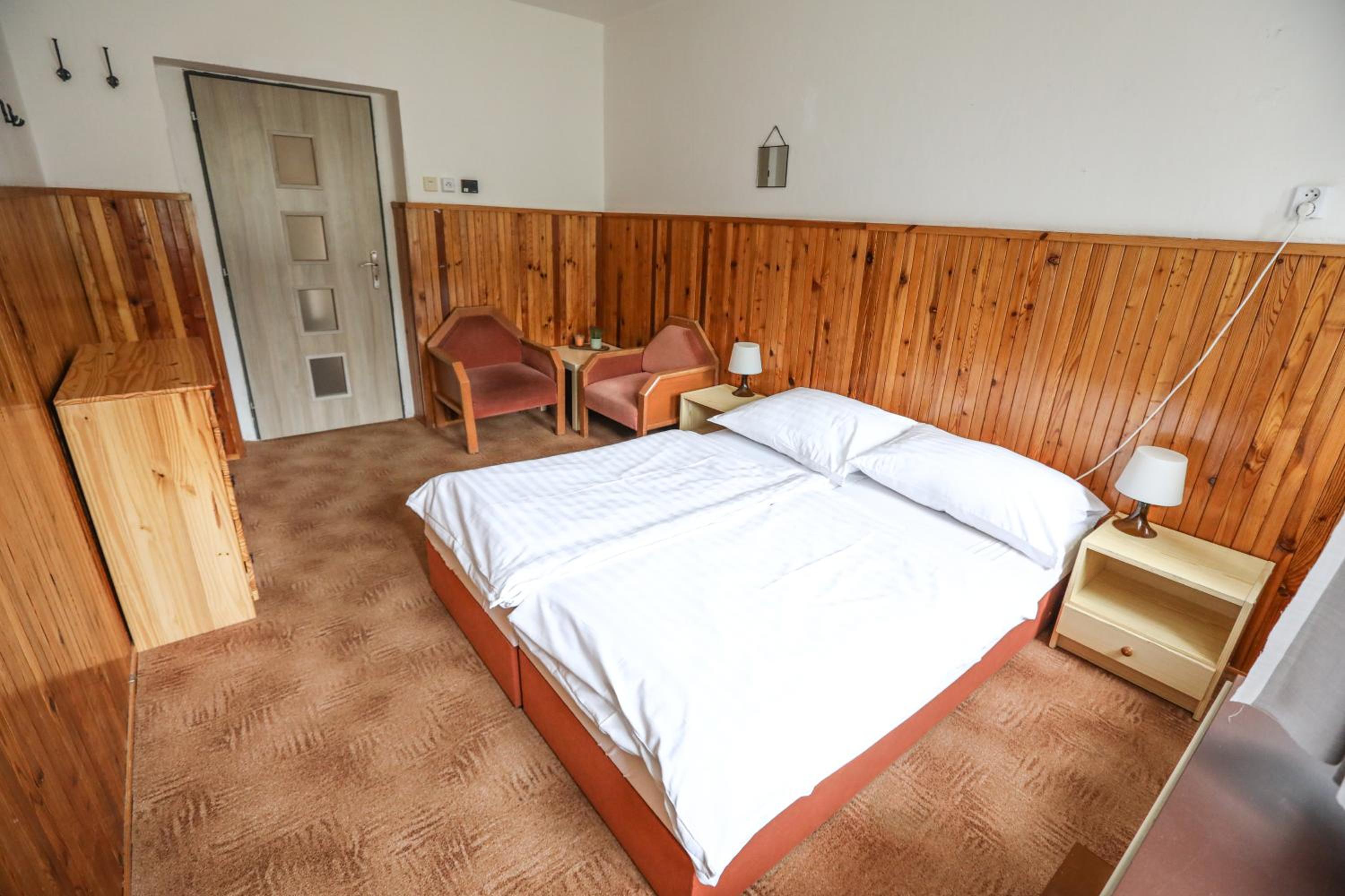 Double Room with Extra Bed photo 1