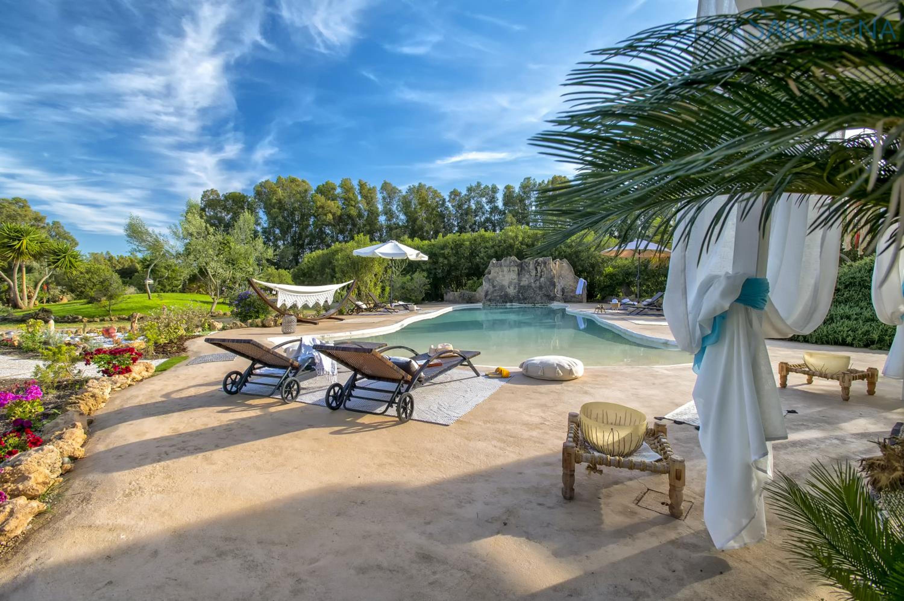 Villa with Private Pool photo 3