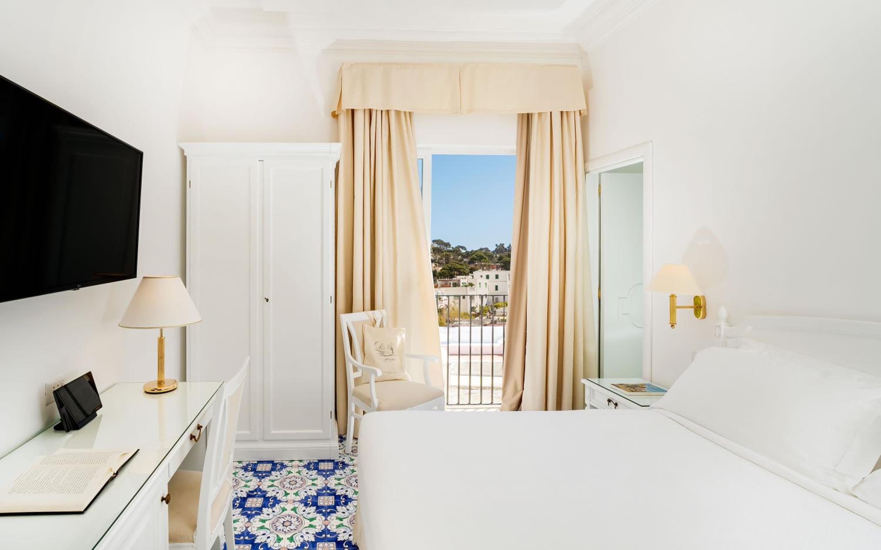 Classic Double or Twin Room - Photo 3