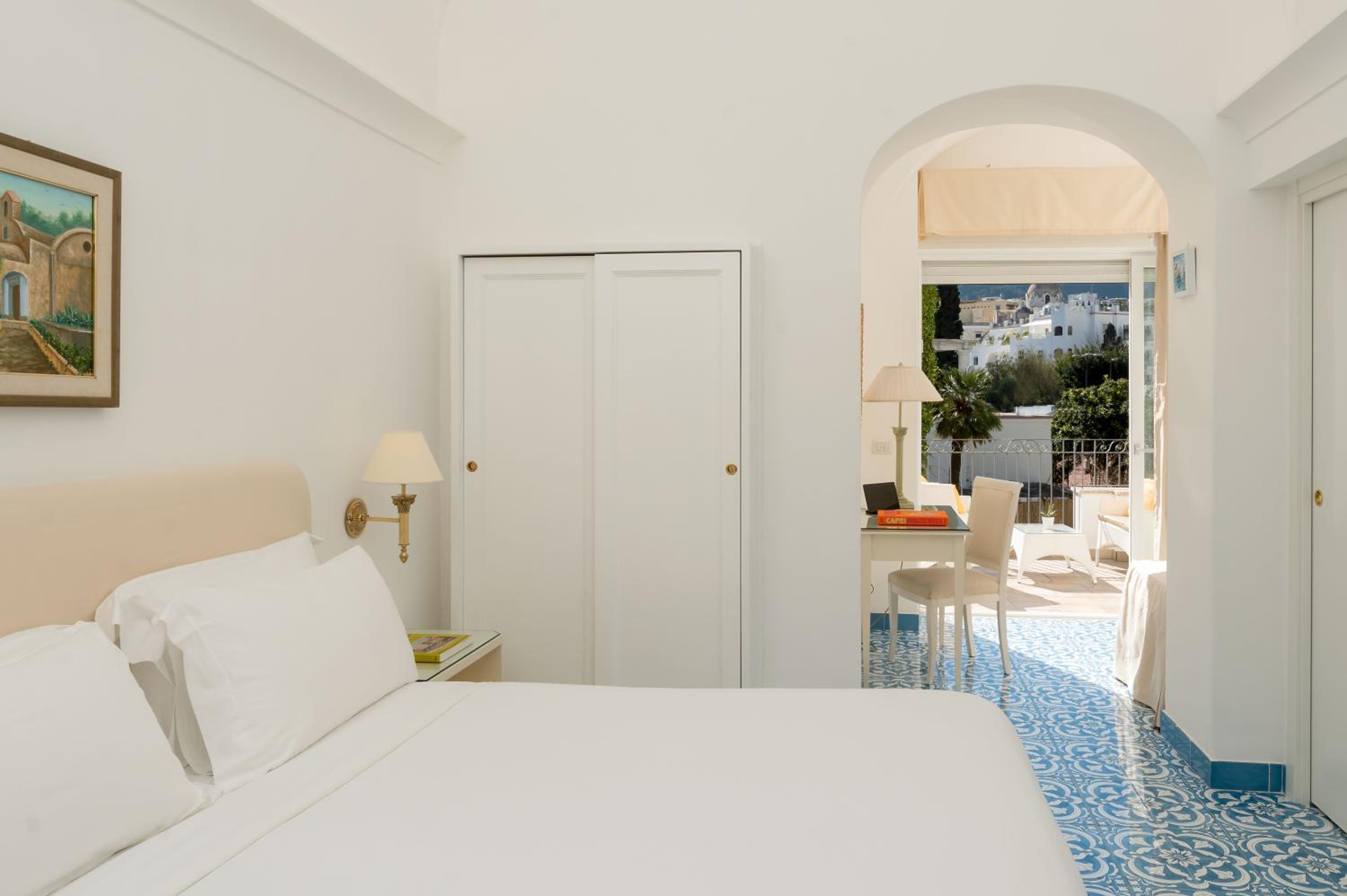 Triple Room with Garden View - Photo 7