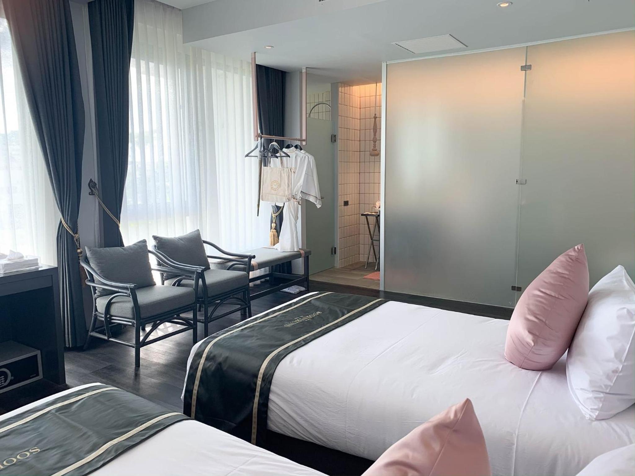 Standard Twin Room