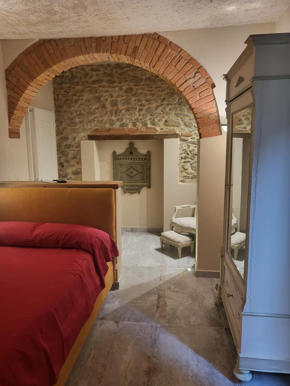 Single Room With Bathroom photo 1