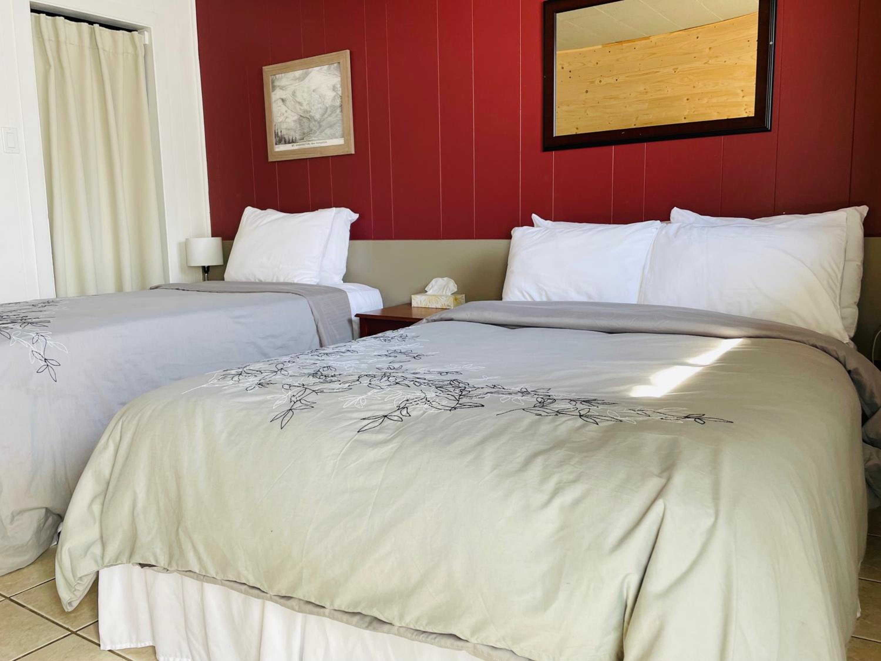 Double or Twin Room with Private Bathroom