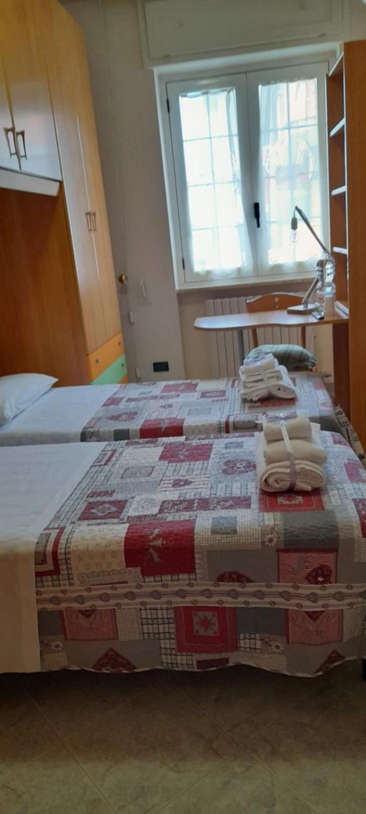 Double or Twin Room photo 3