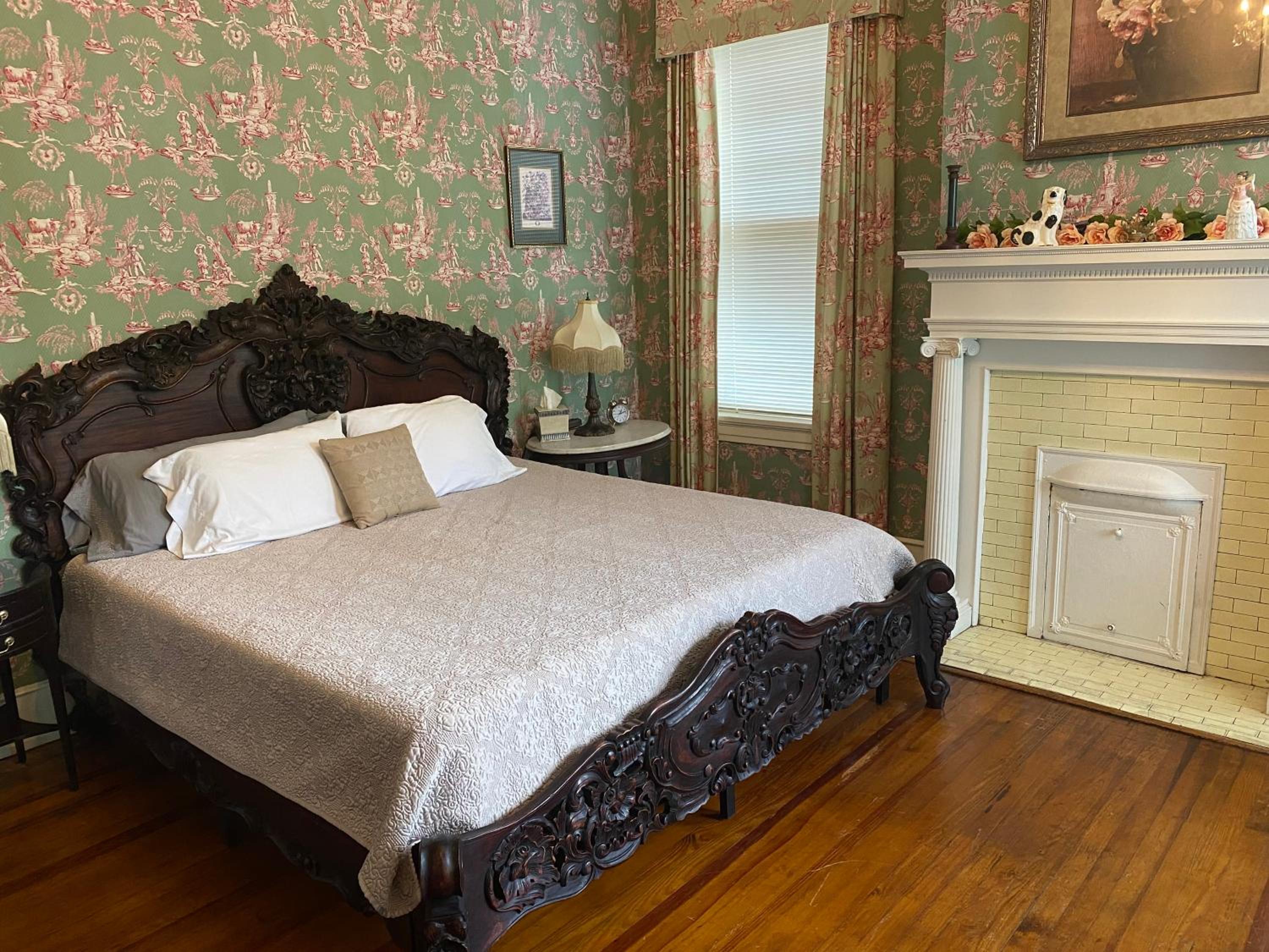 King Room with Balcony