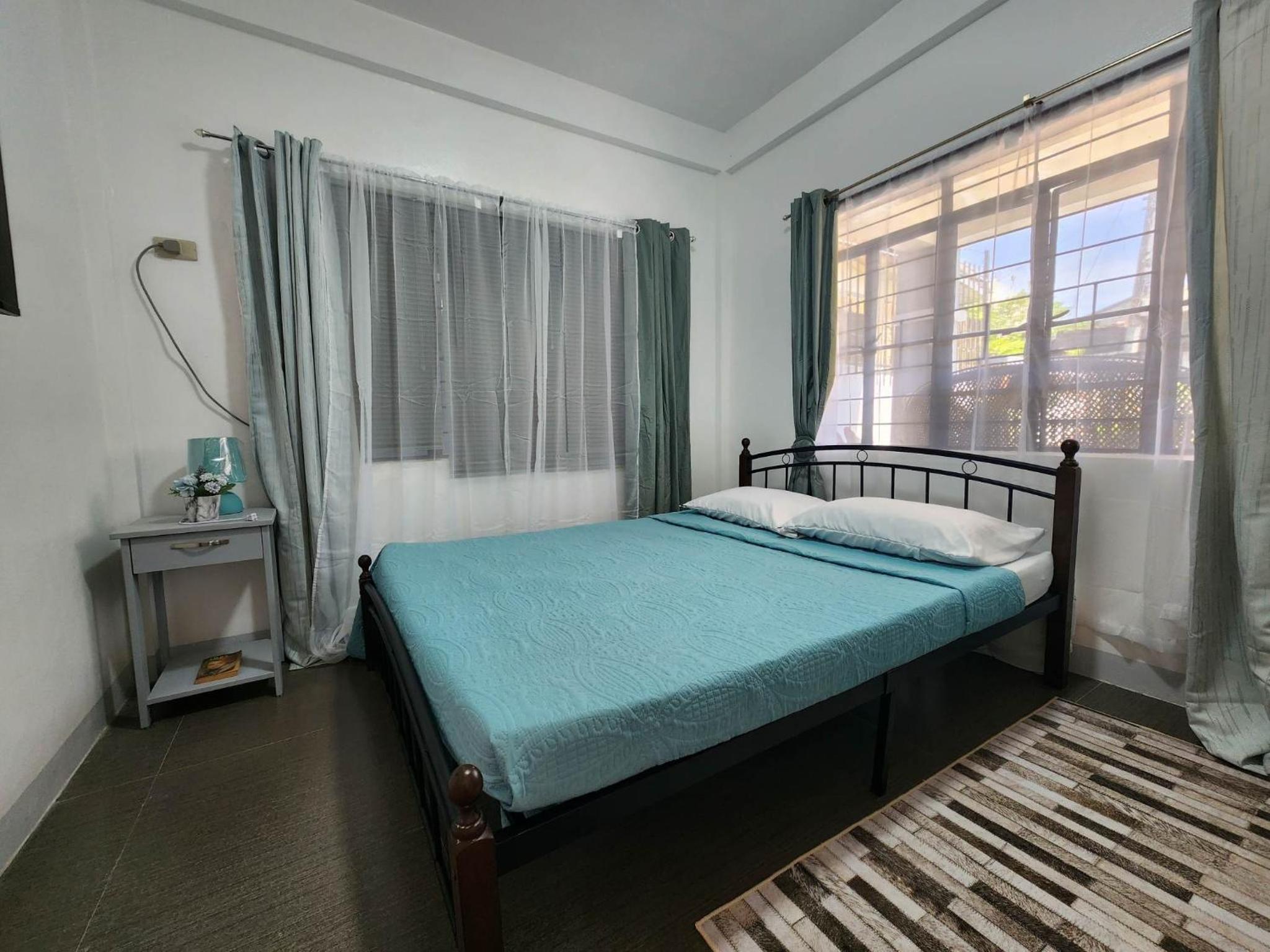 Double Room with Shared Bathroom photo 1
