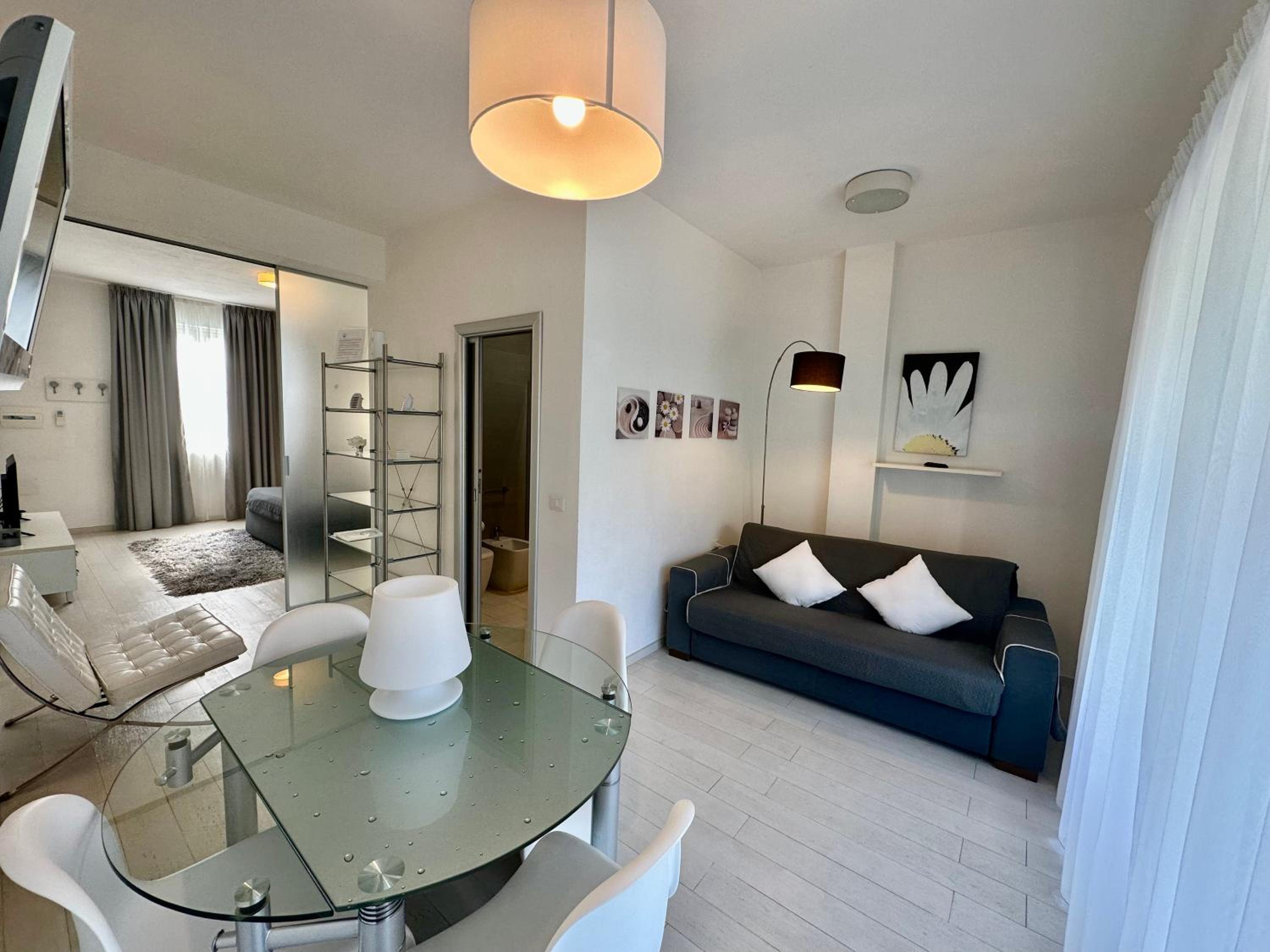 Family Apartment - Photo 10