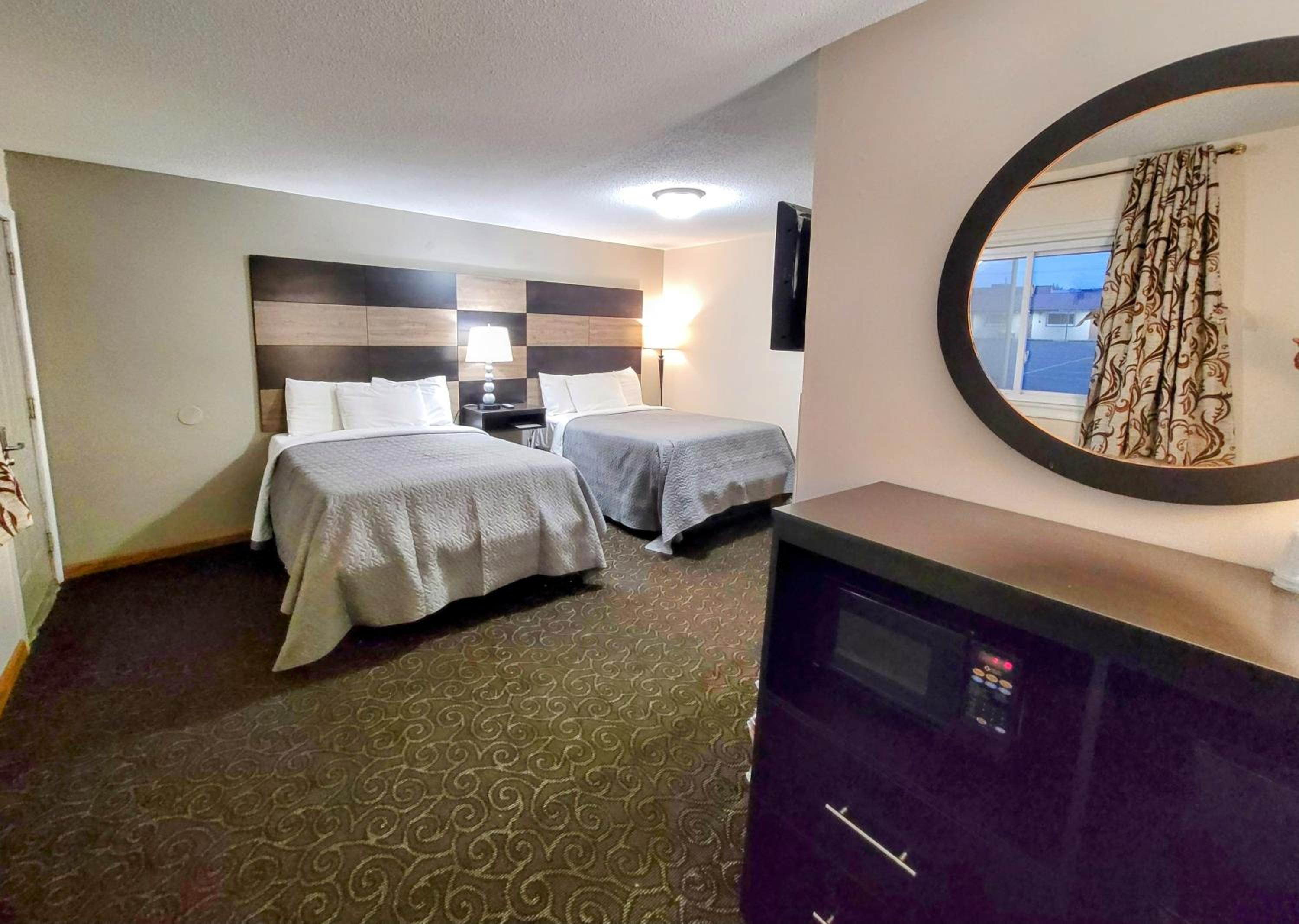 Standard Double Room - Photo 9