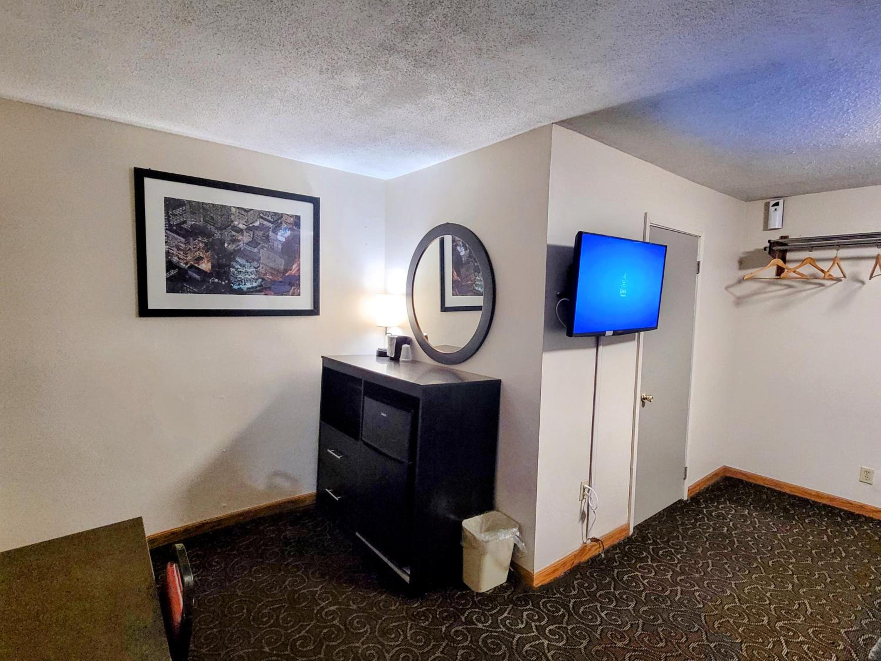 Standard Double Room - Photo 10