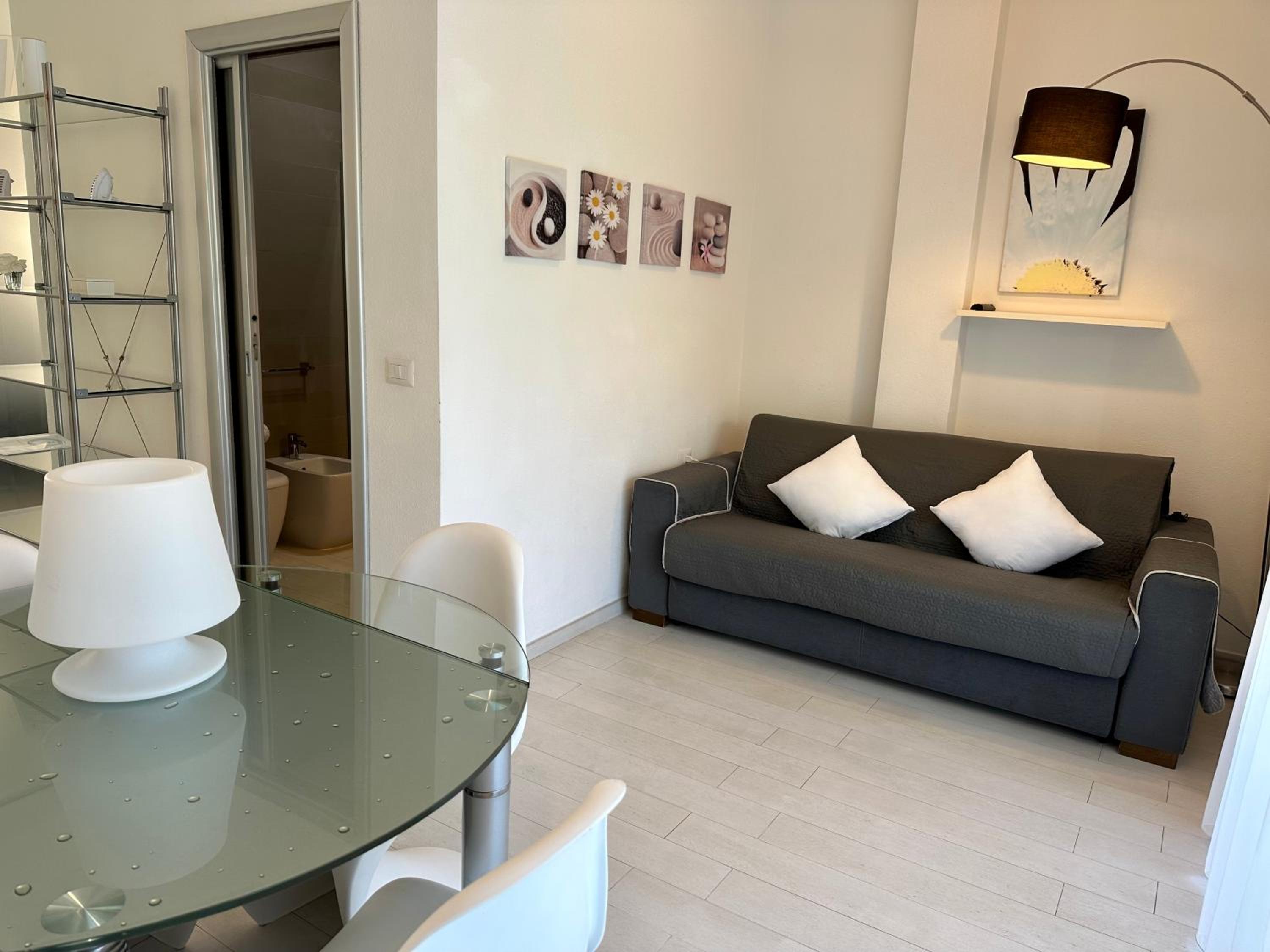 Family Apartment - Photo 9