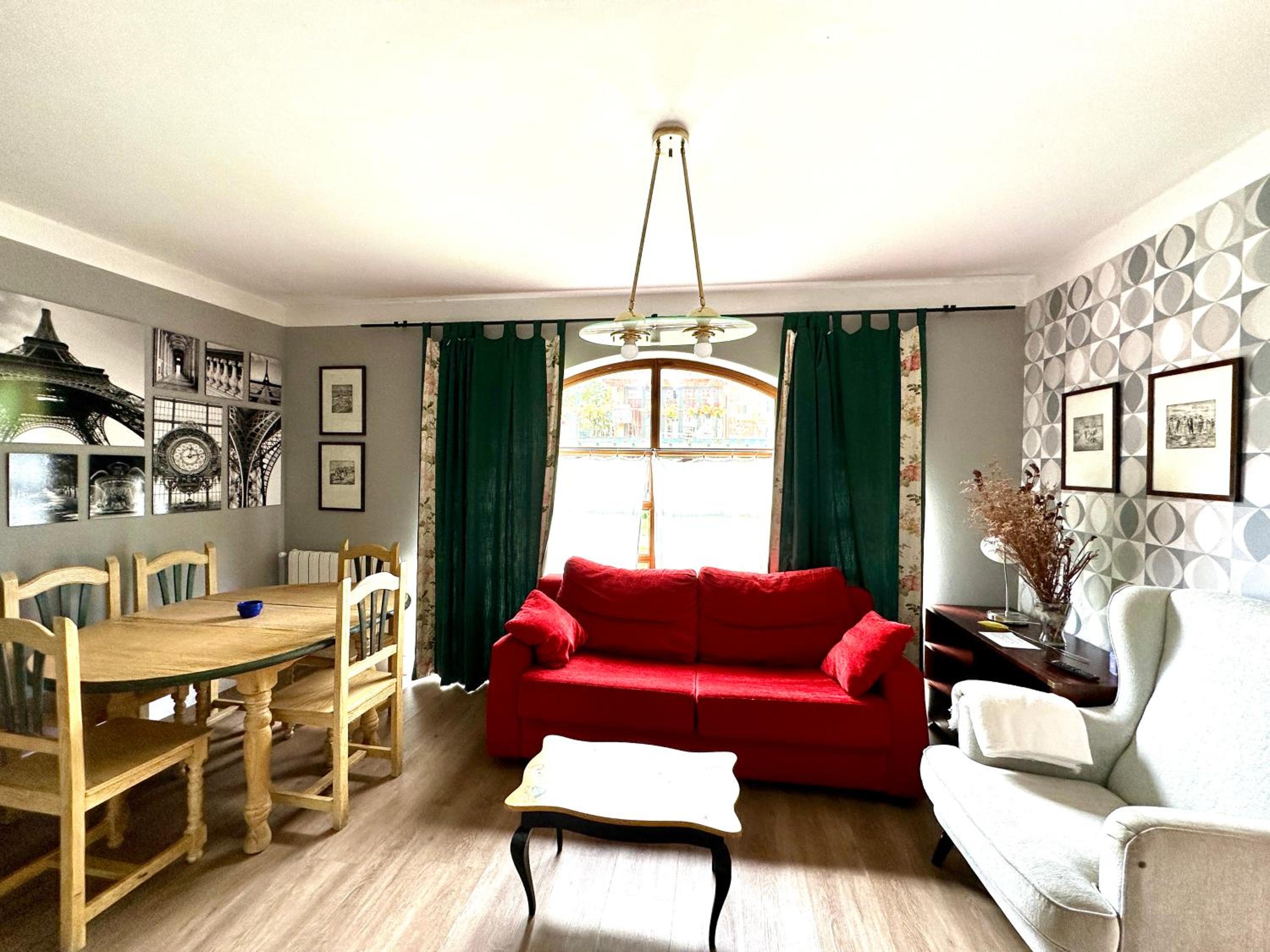 Apartamento de Dos Habitaciones con Vista