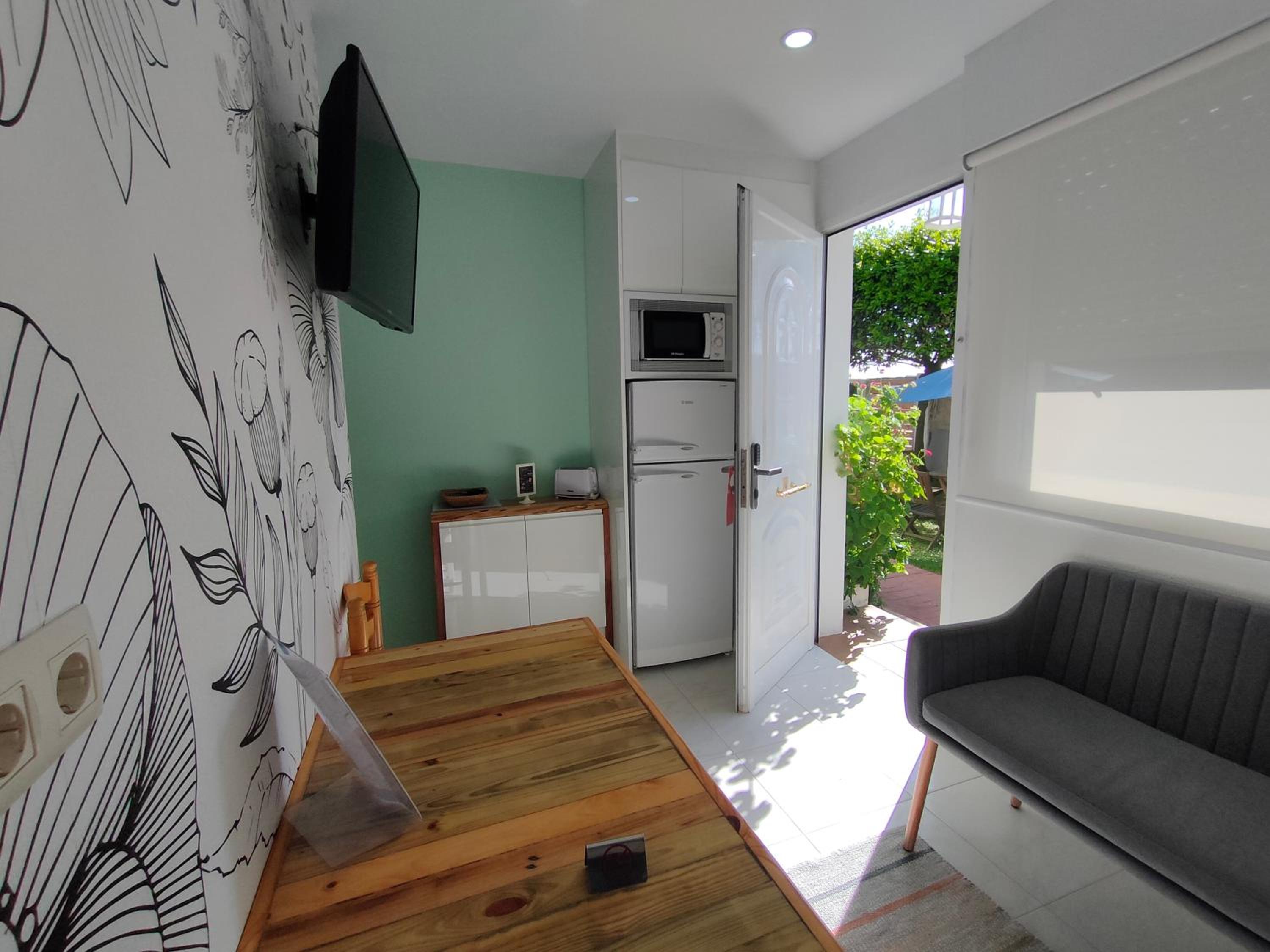 Two-Bedroom Apartment With Garden View photo 3