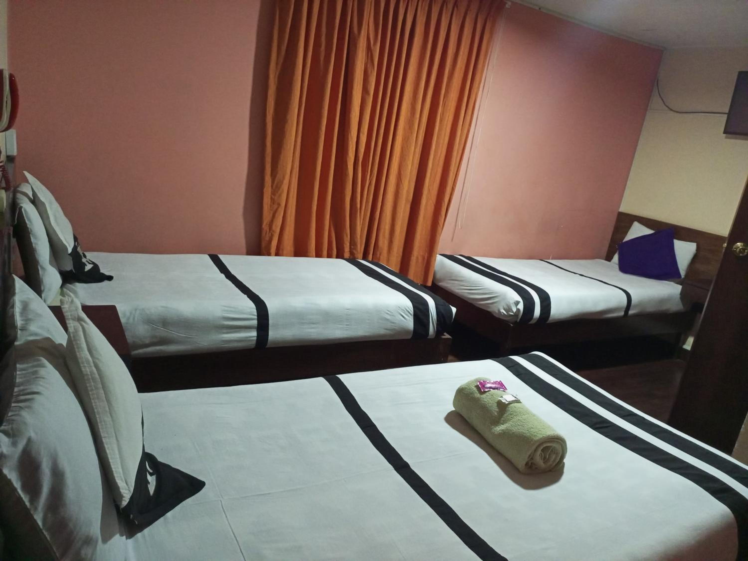Triple Room with Private Bathroom photo 2
