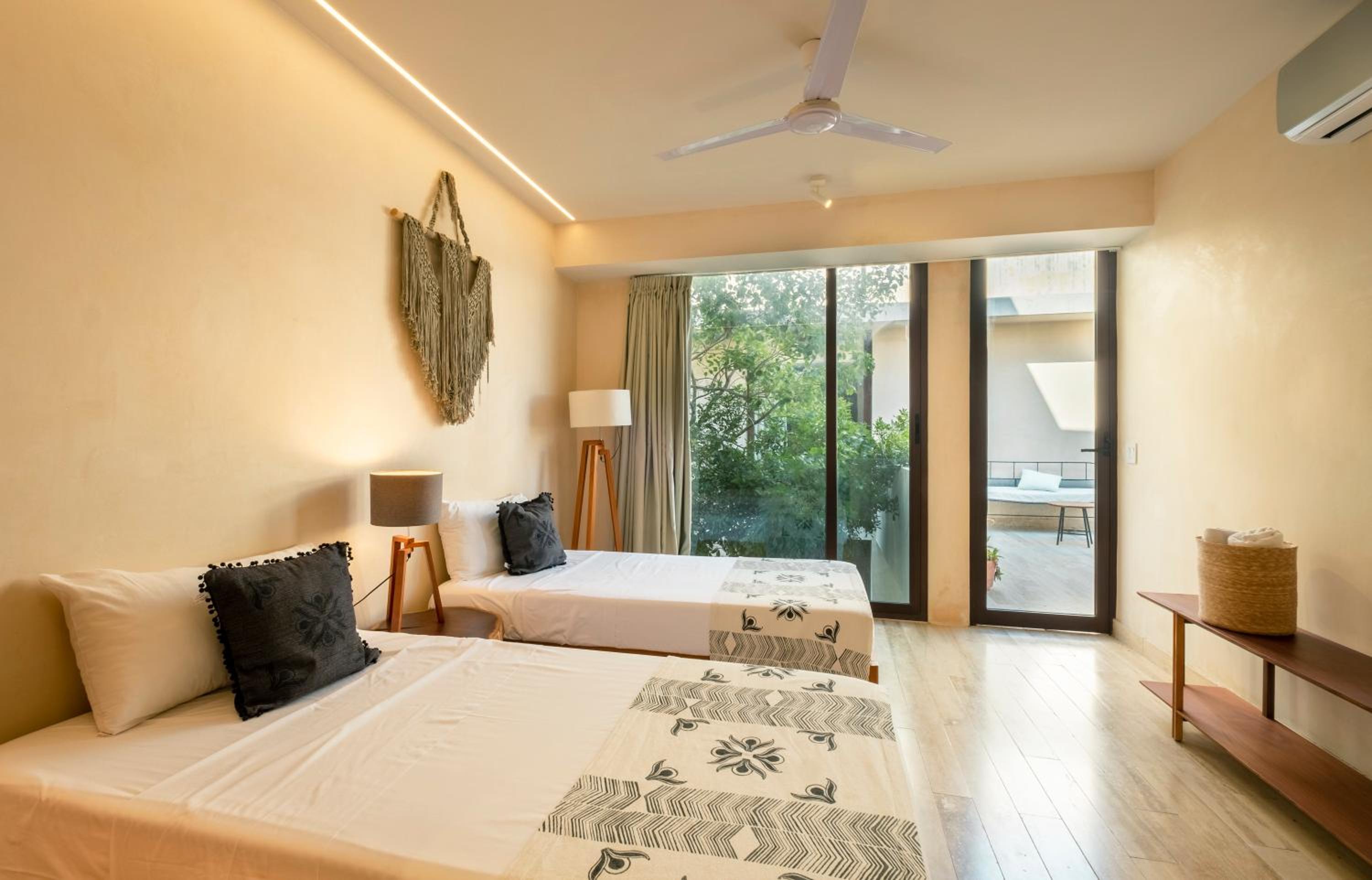 Three-Bedroom Apartment - Photo 24