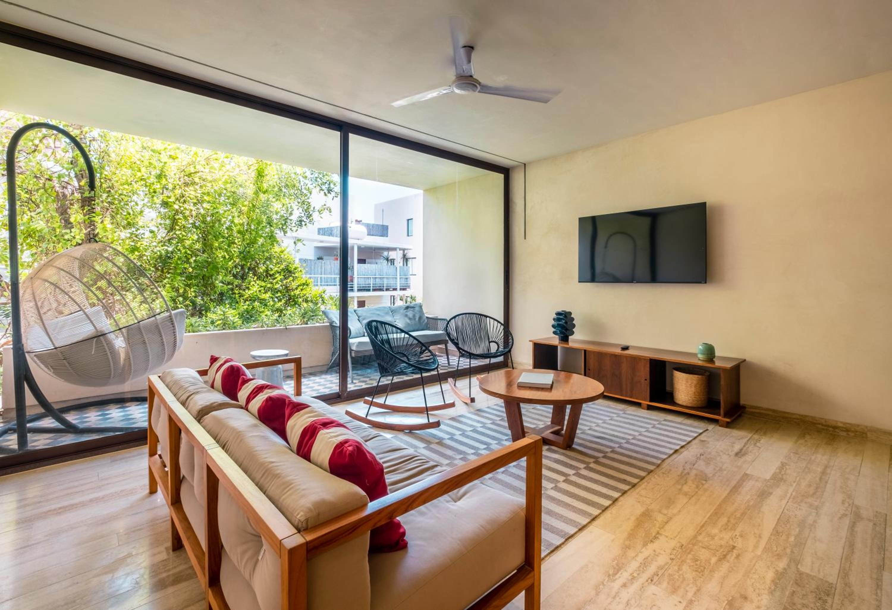 Three-Bedroom Apartment - Photo 44
