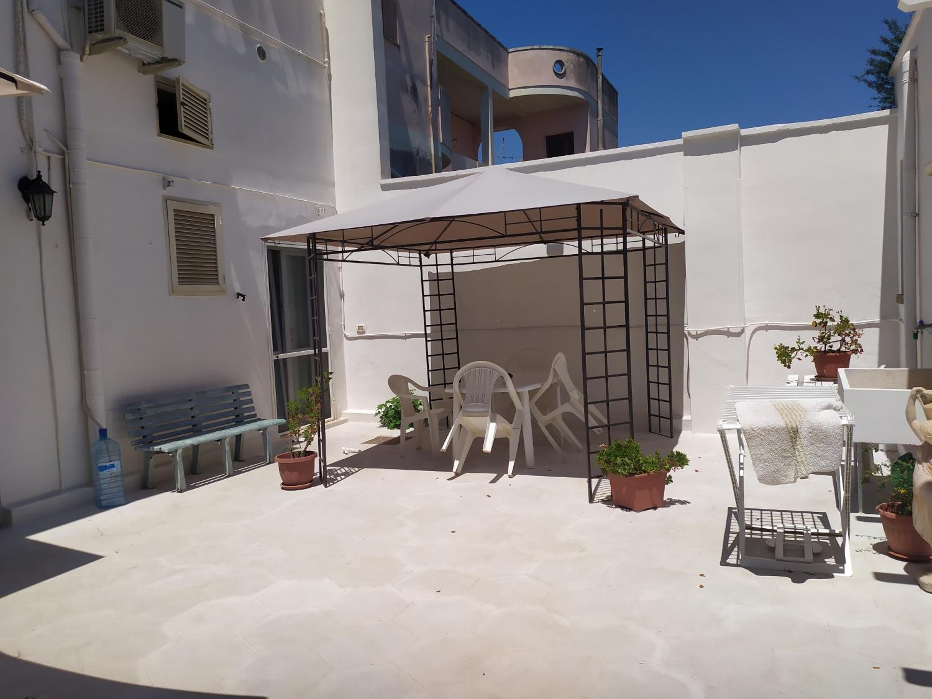 Deluxe Double Room (2 Adults + 1 Child) photo 2
