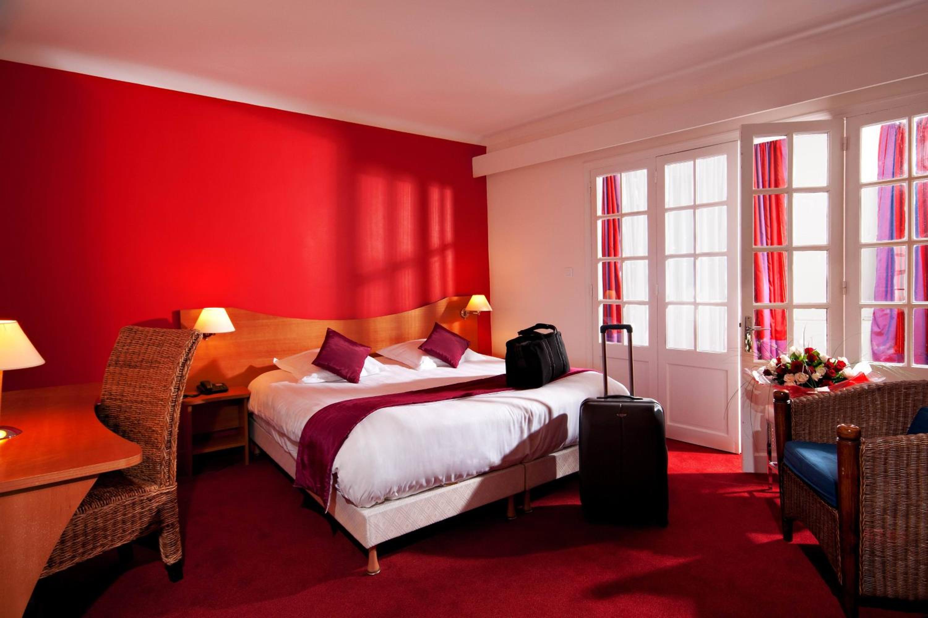 Quadruple Room - Photo 1