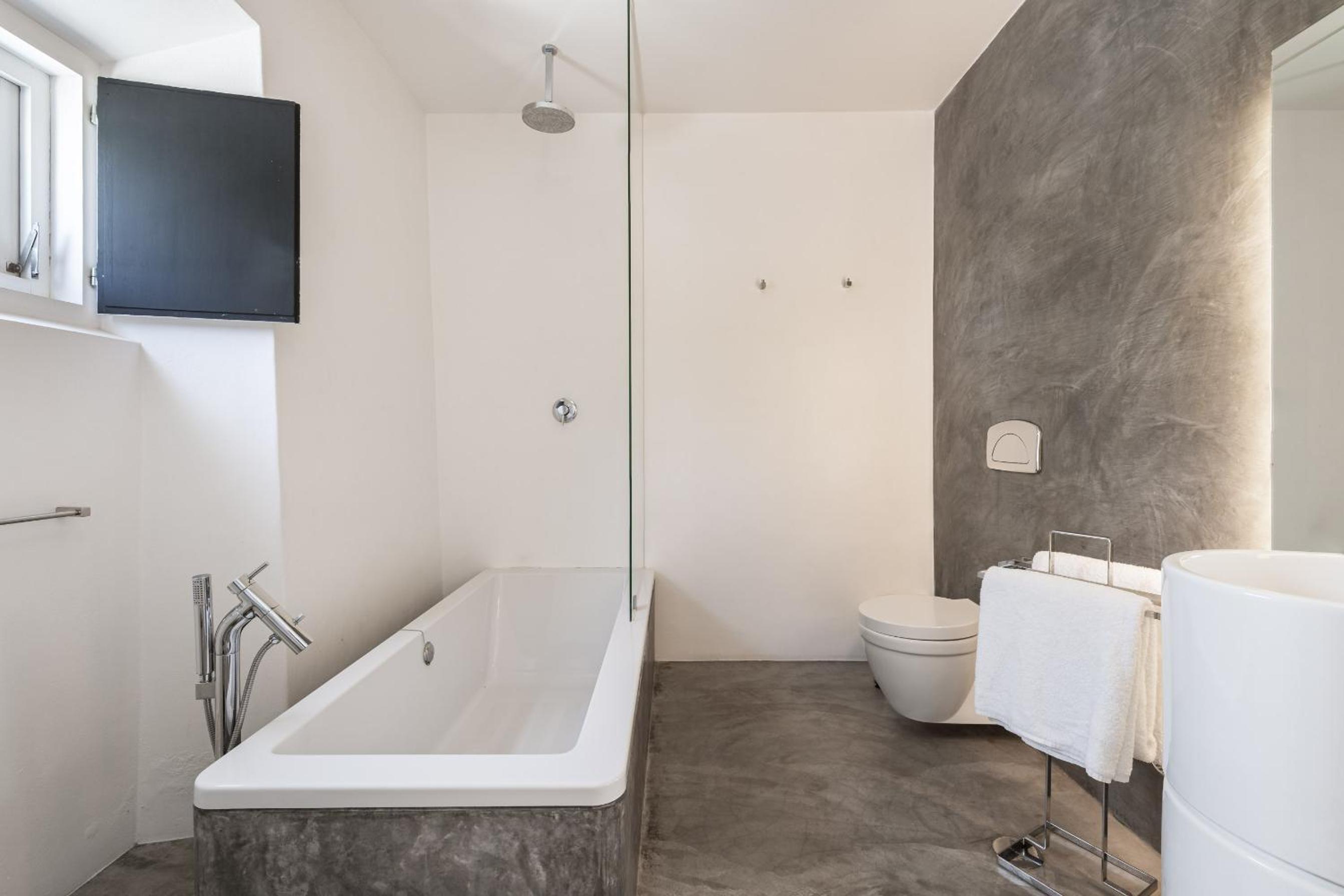 Double Room - Photo 3