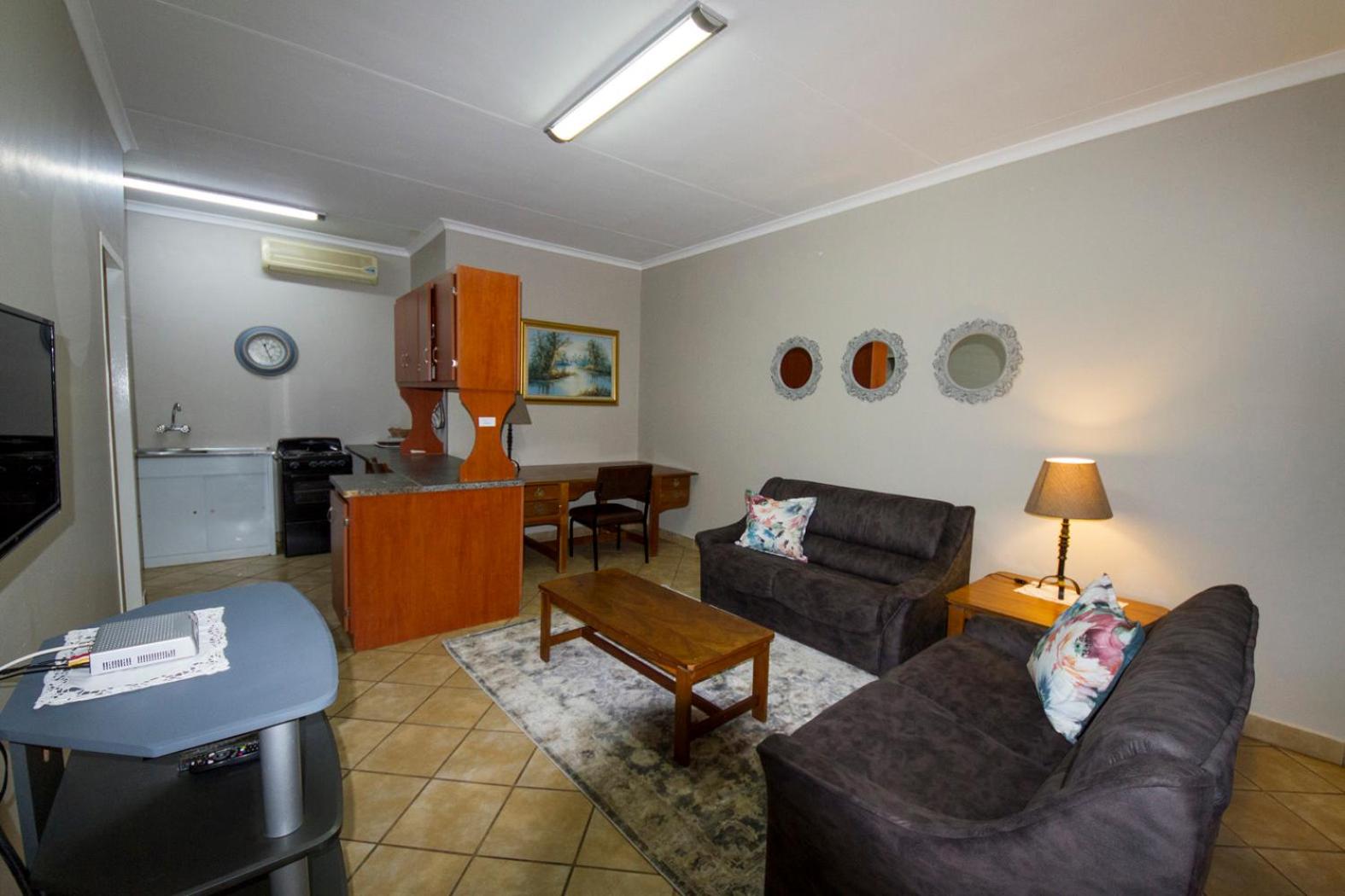 Apartment - Ground Floor photo 2